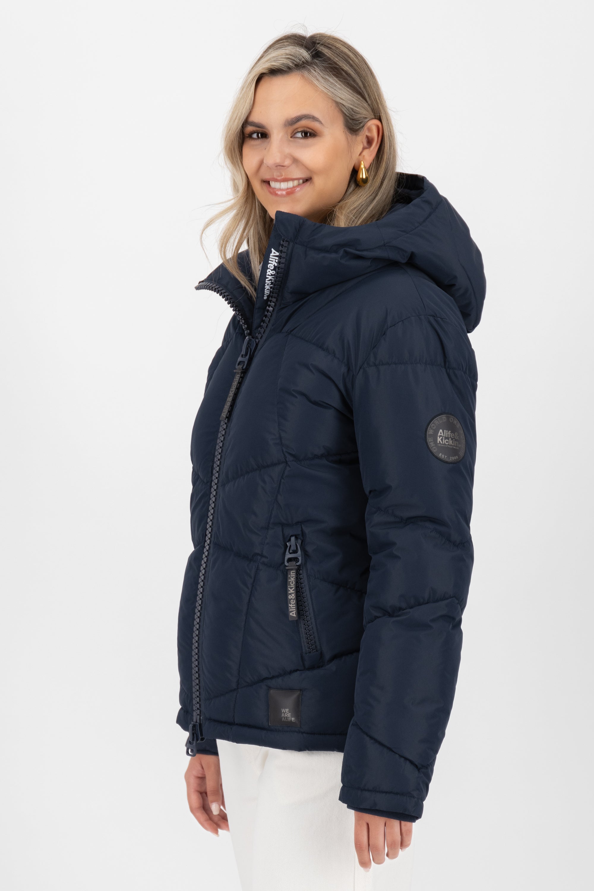 Wattierte Damenjacke KasandraAK A - Perfekt für den Winter und kühle Abende Dunkelblau
