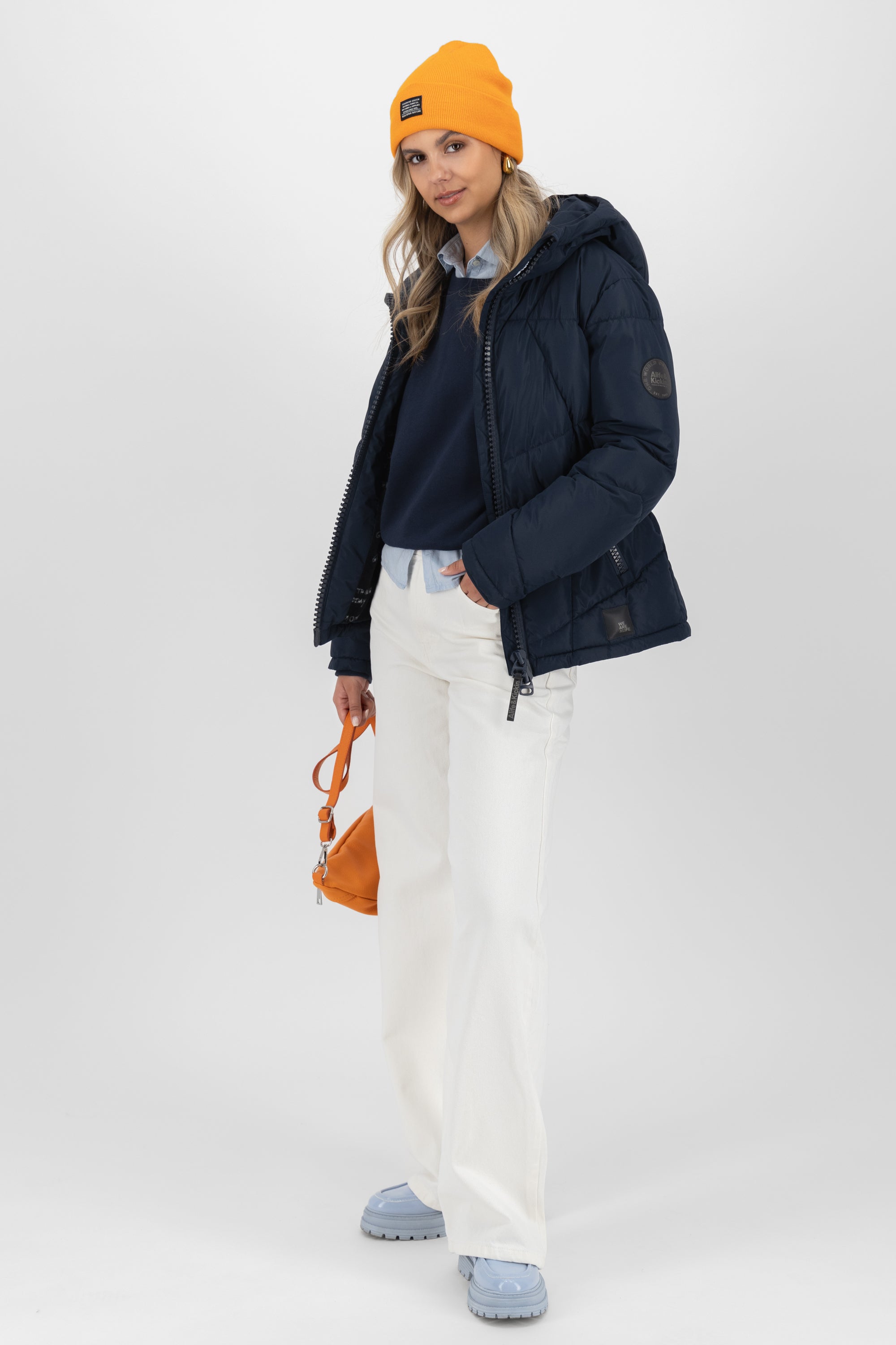 Wattierte Damenjacke KasandraAK A - Perfekt für den Winter und kühle Abende Dunkelblau