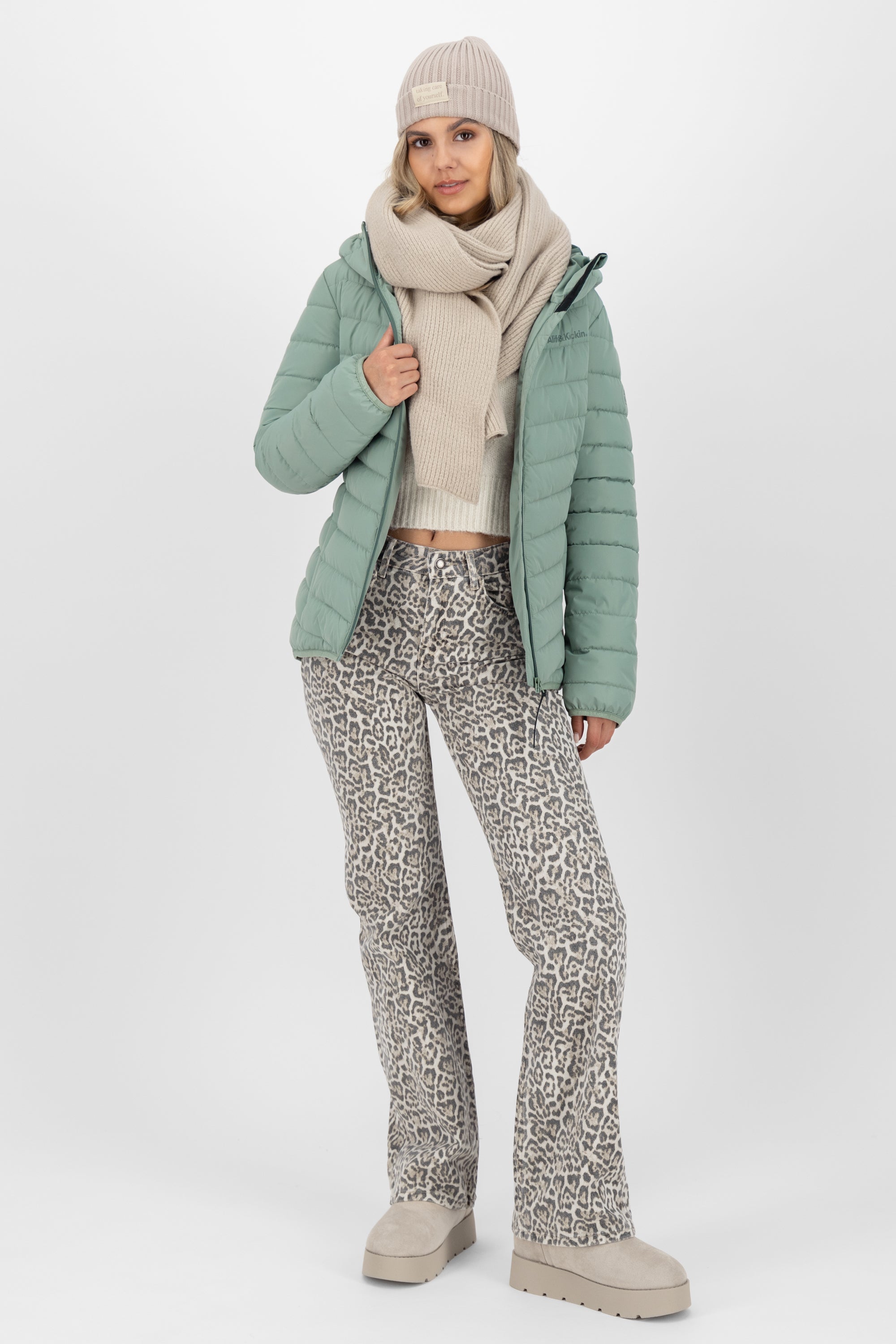 Damenjacke RabeaAK A von Alife and Kickin - warm, stylisch & funktional Hellgrün