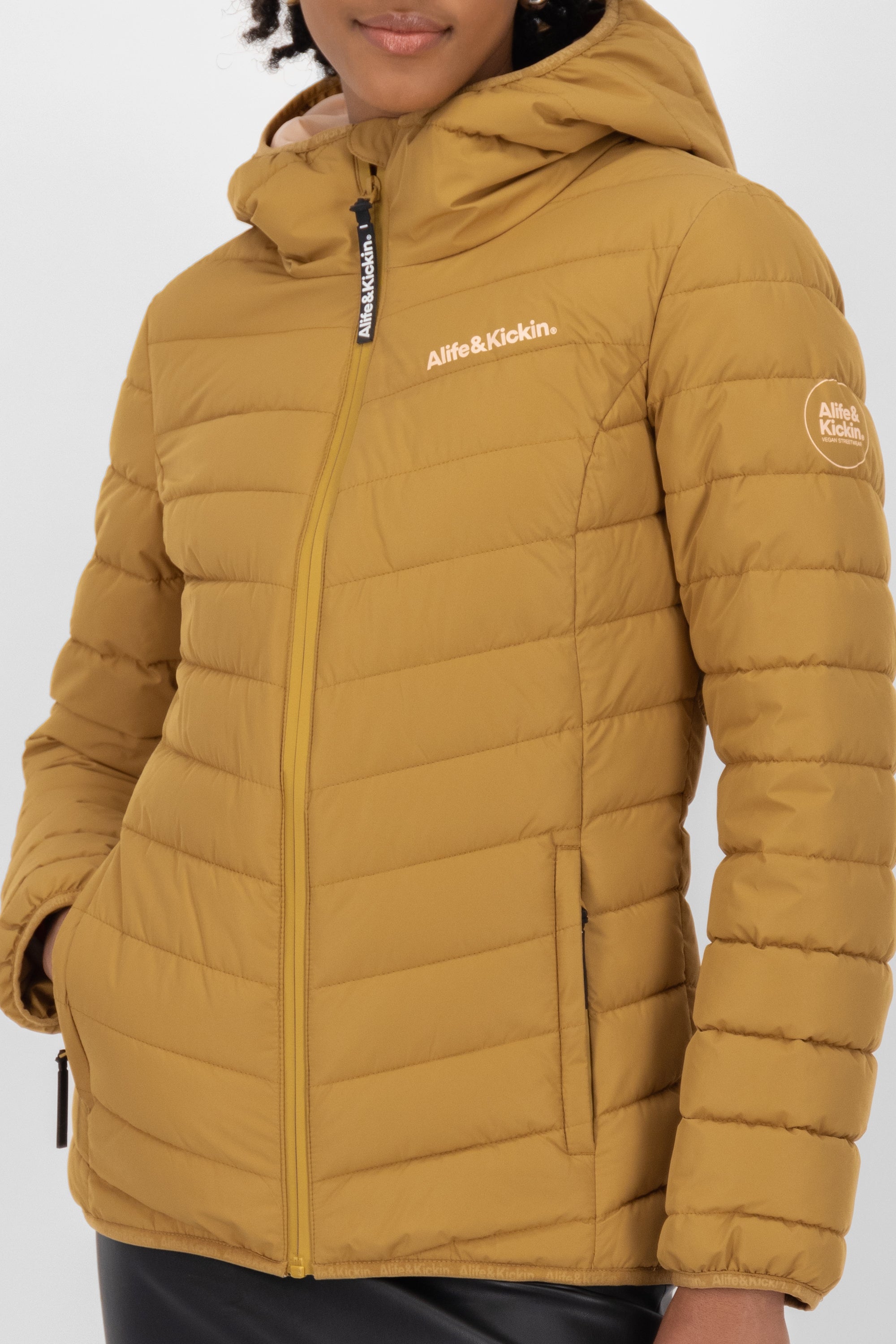 Damenjacke RabeaAK A von Alife and Kickin - warm, stylisch & funktional Braun