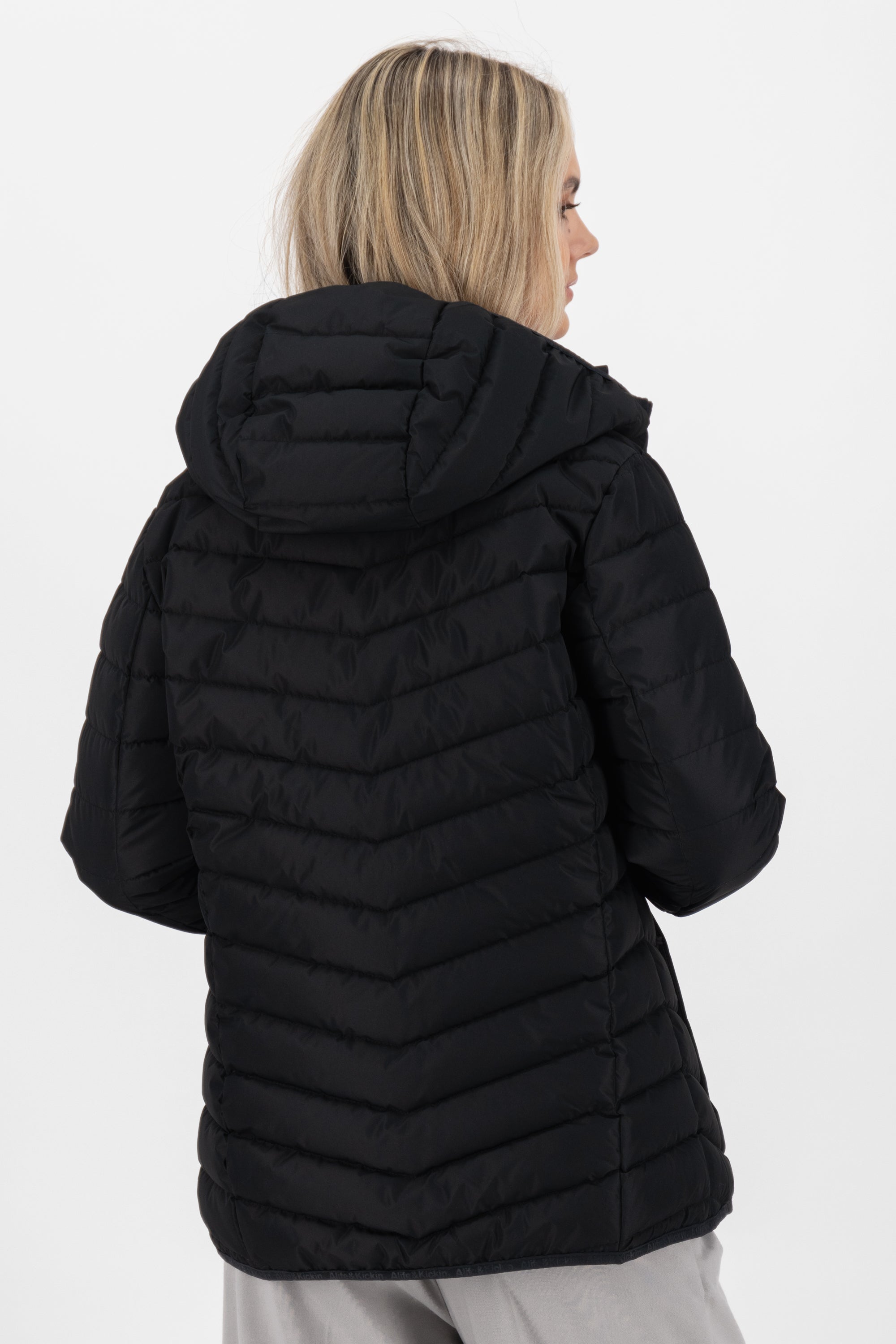 Damenjacke RabeaAK A von Alife and Kickin - warm, stylisch & funktional Schwarz