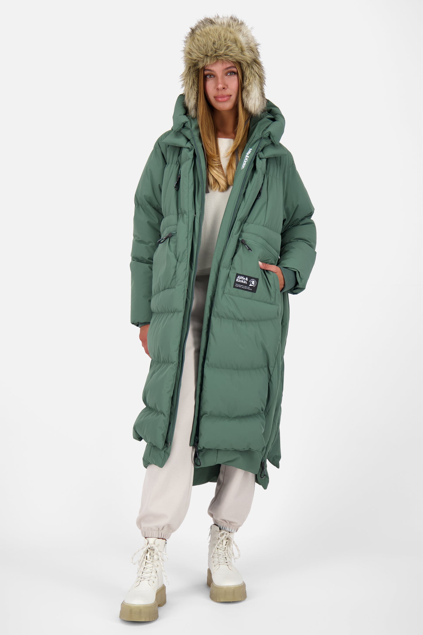 Puffermantel Damen RihannaAK A sage leaf