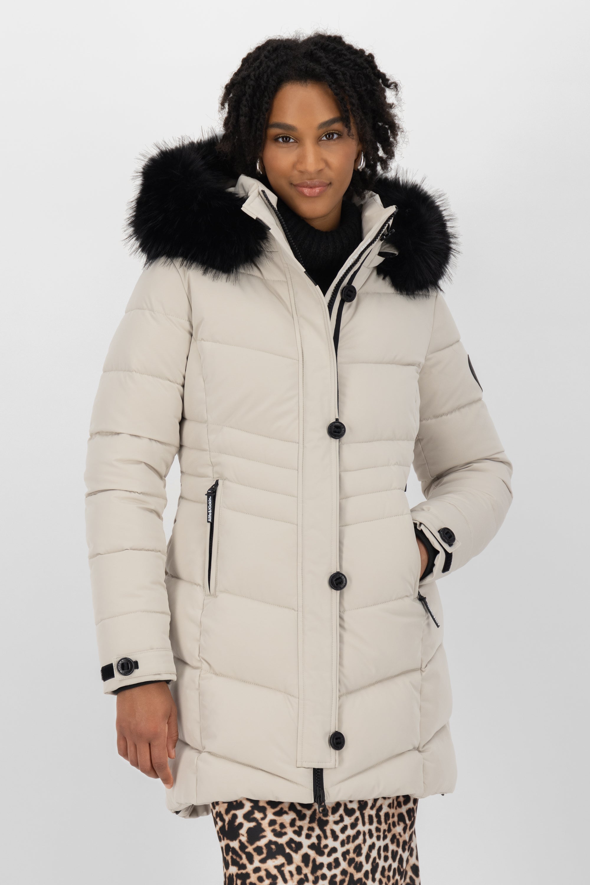 AmaliaAK A Puffer Coat Beige