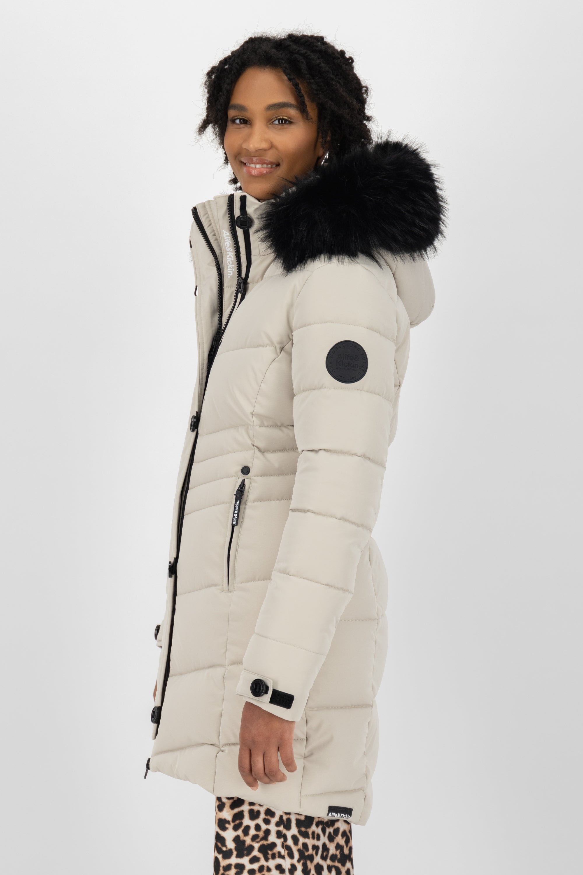 AmaliaAK A Puffer Coat Beige