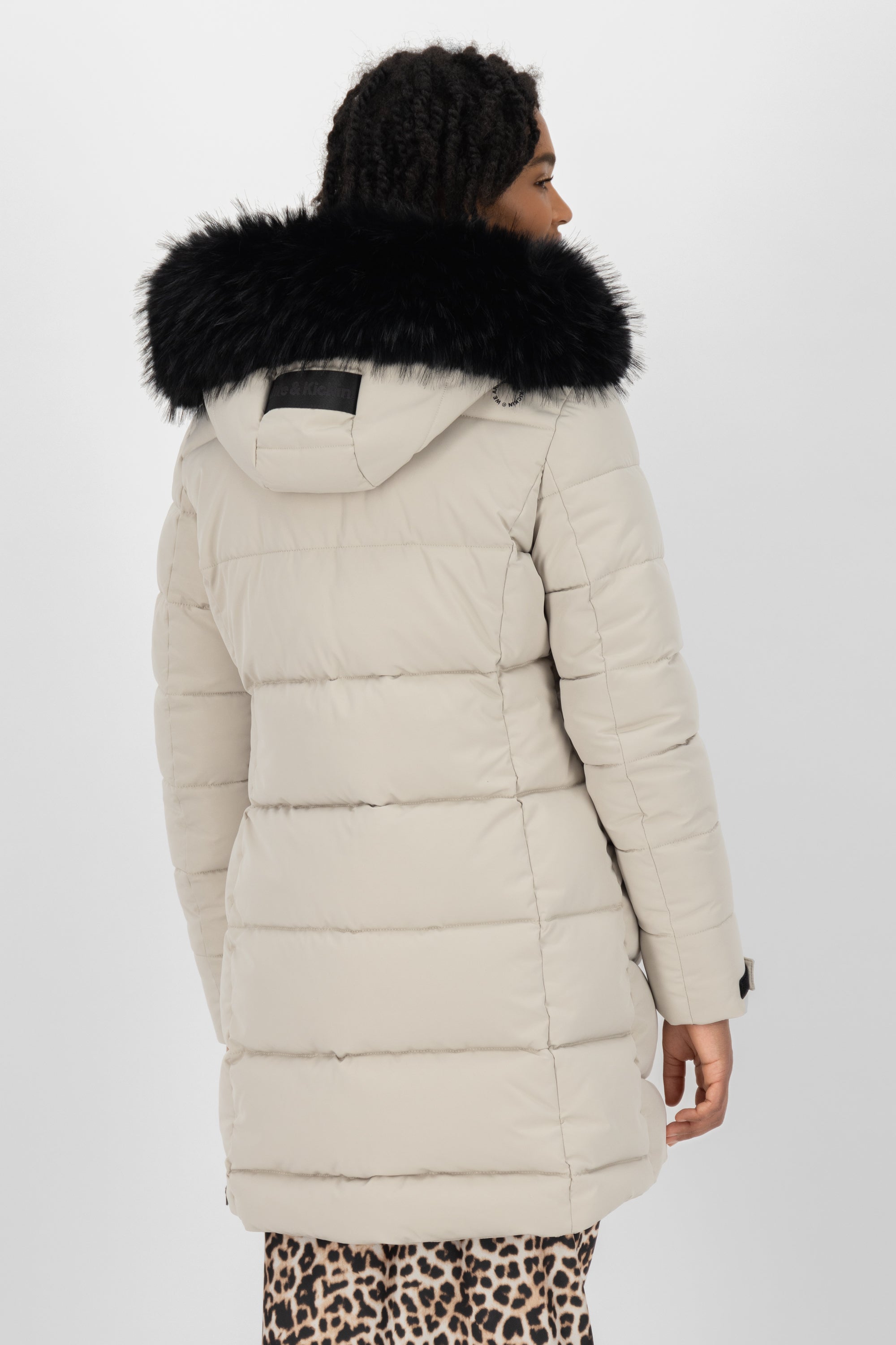 AmaliaAK A Puffer Coat Beige