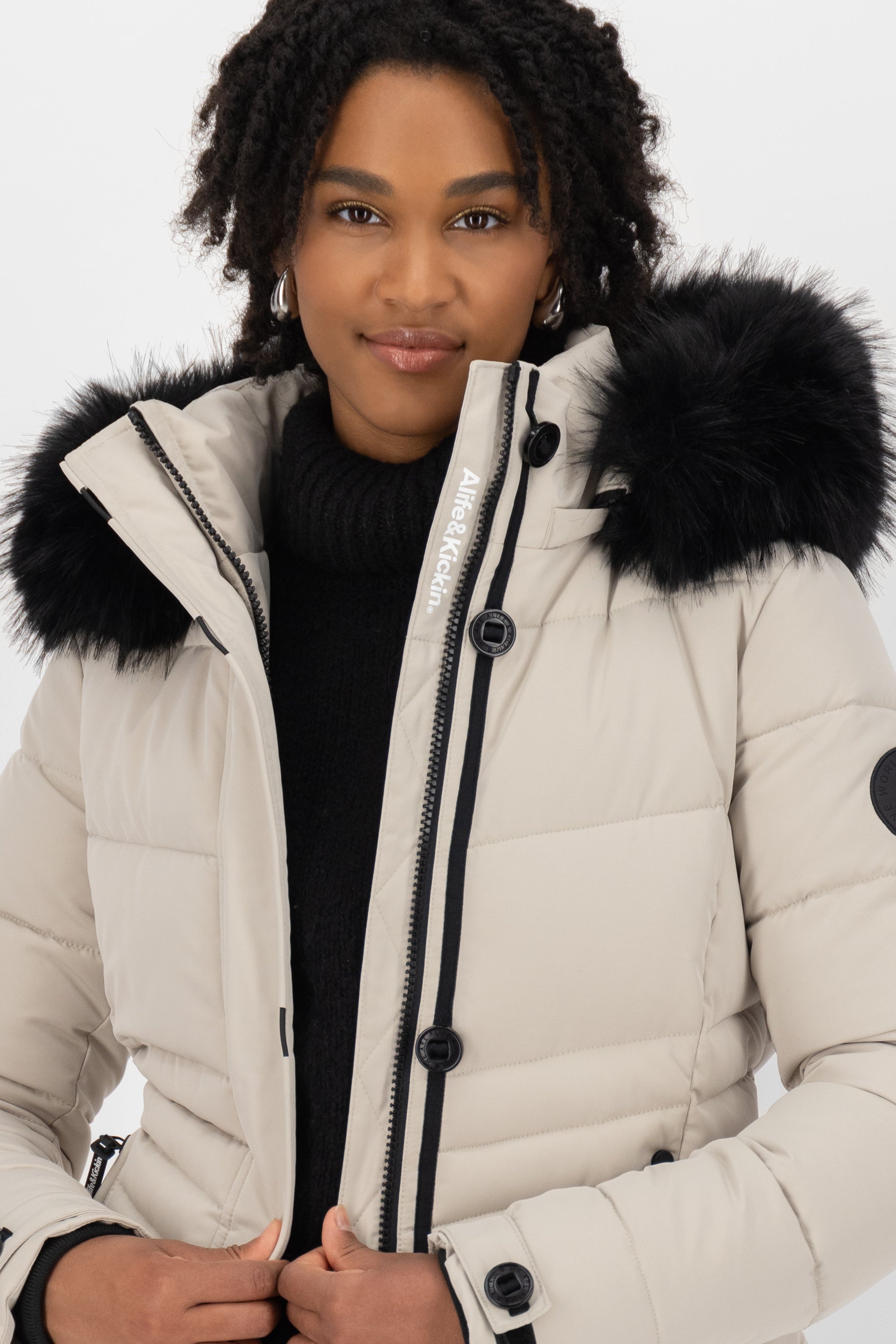 AmaliaAK A Puffer Coat Beige