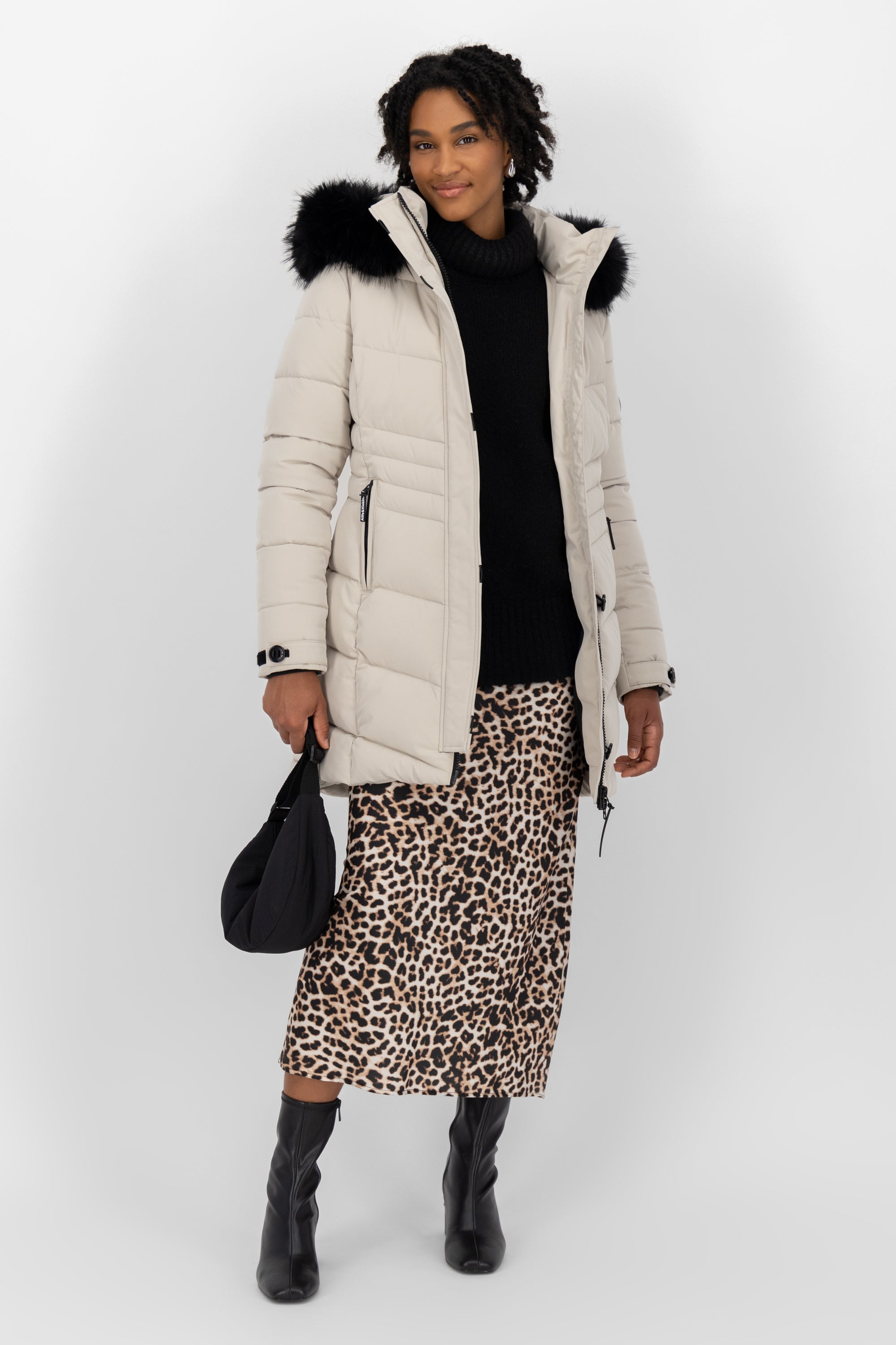 AmaliaAK A Puffer Coat Beige