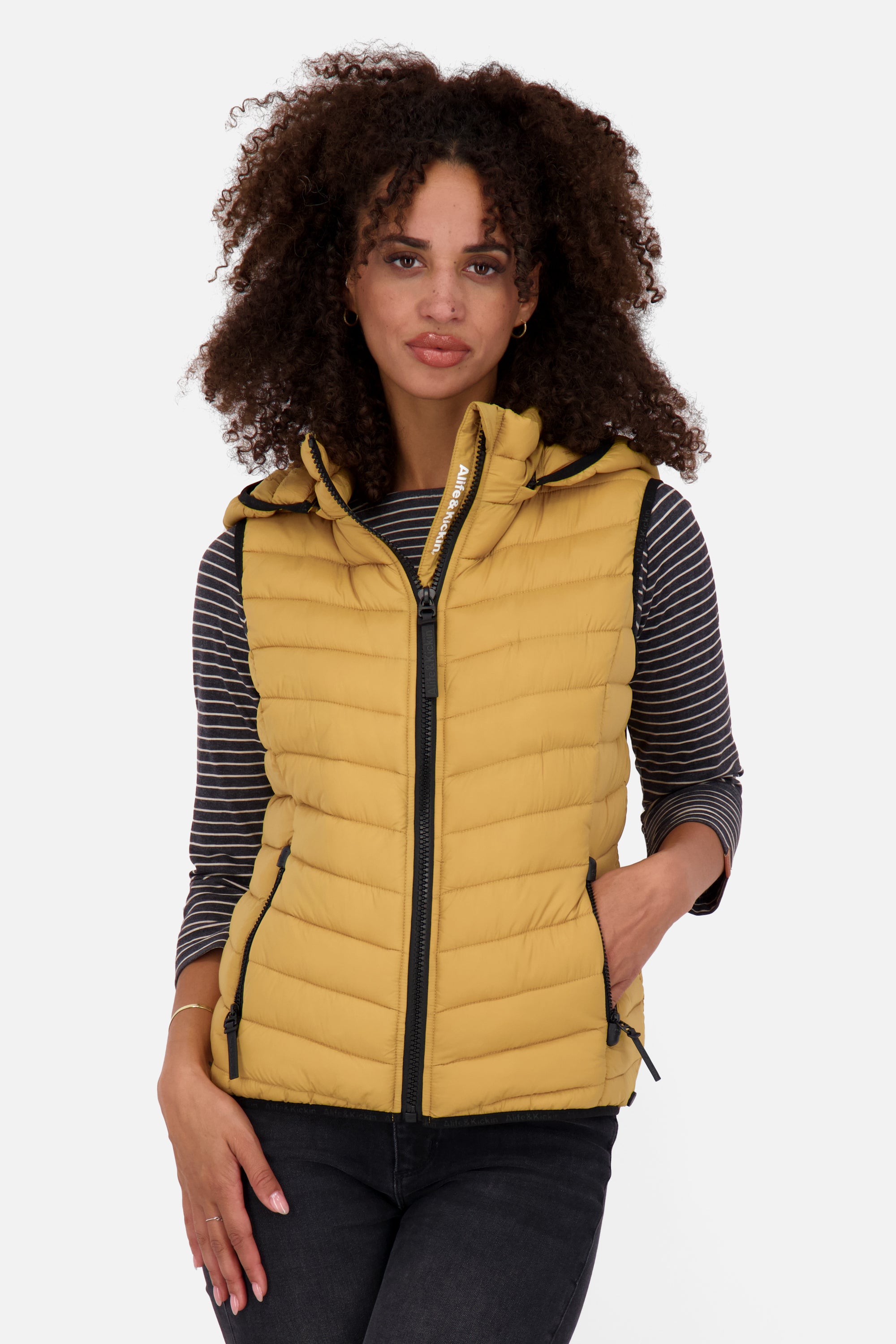 LenkaAK A Short Vest  Braun