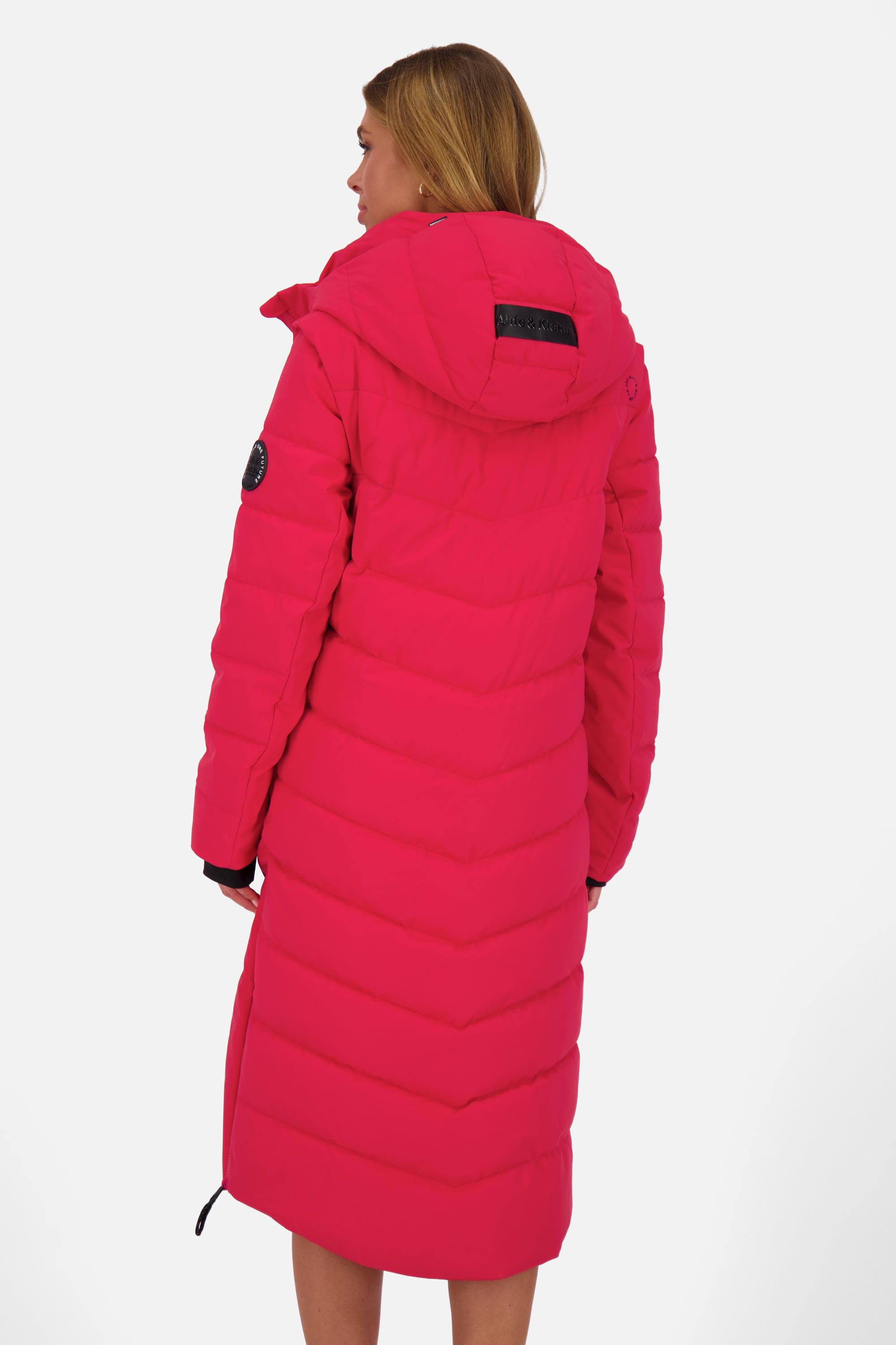 NellyAK A Puffer Coat Rot