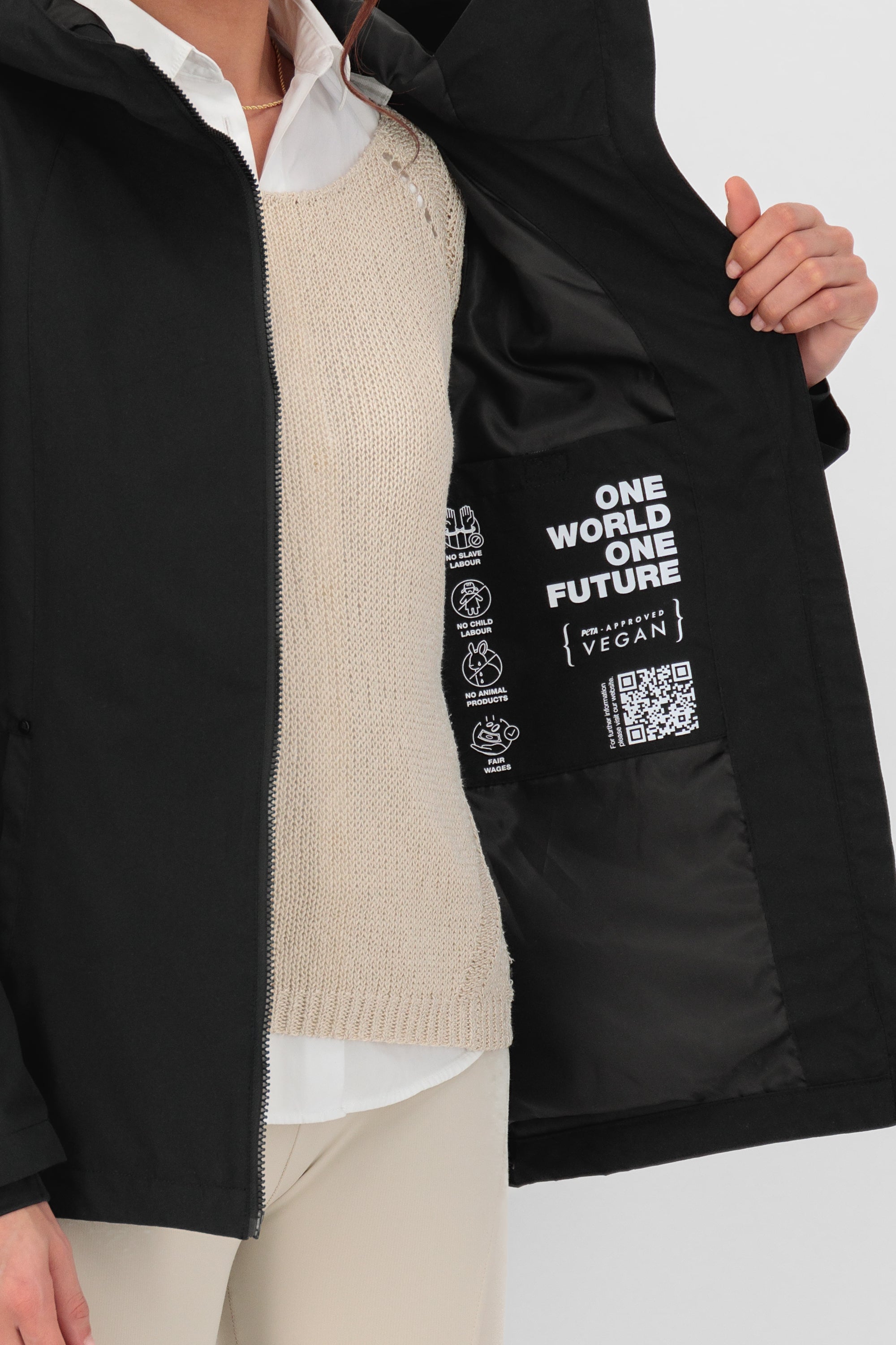 KanaAK A Jacket Schwarz