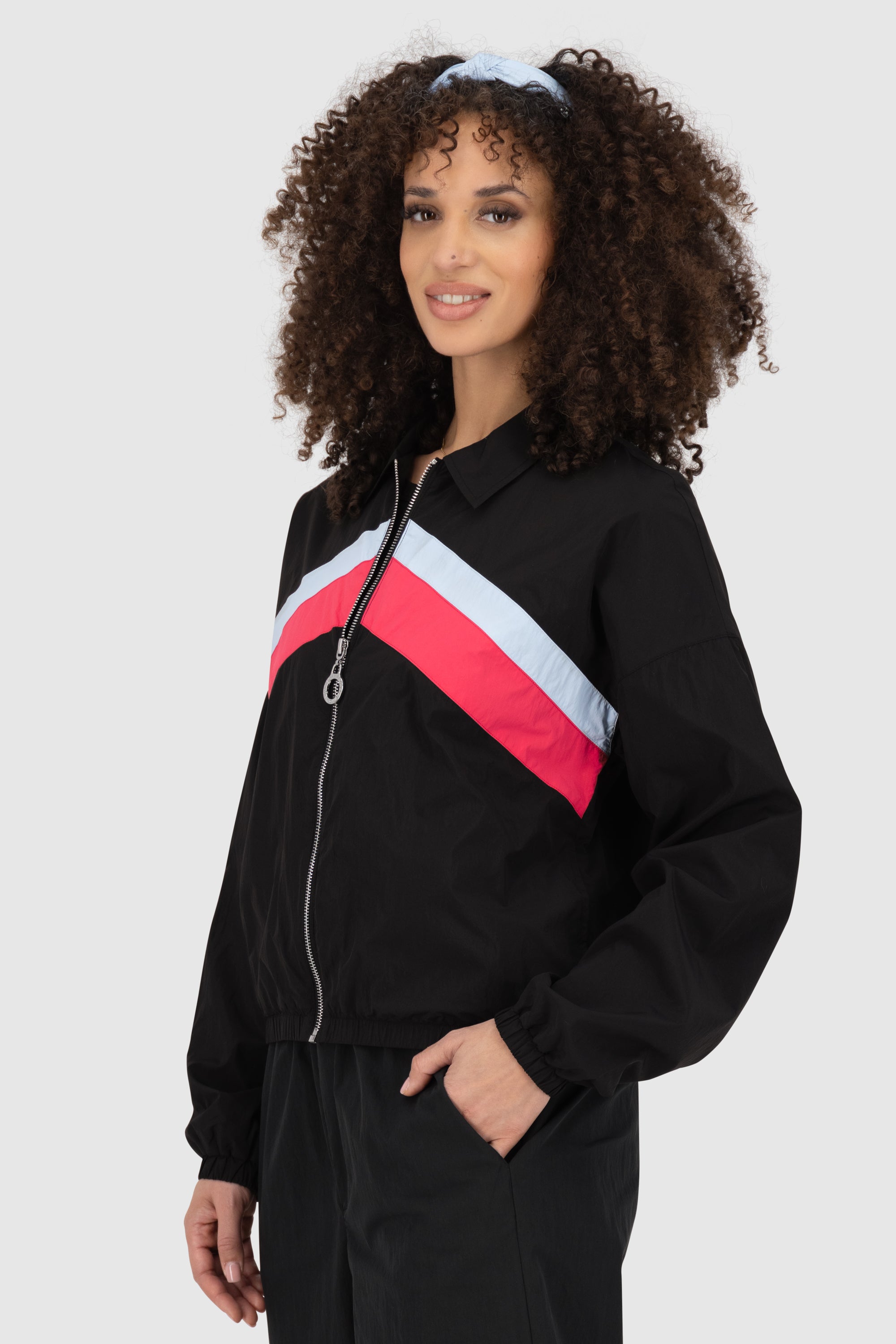 RyaAK A Jacket Schwarz