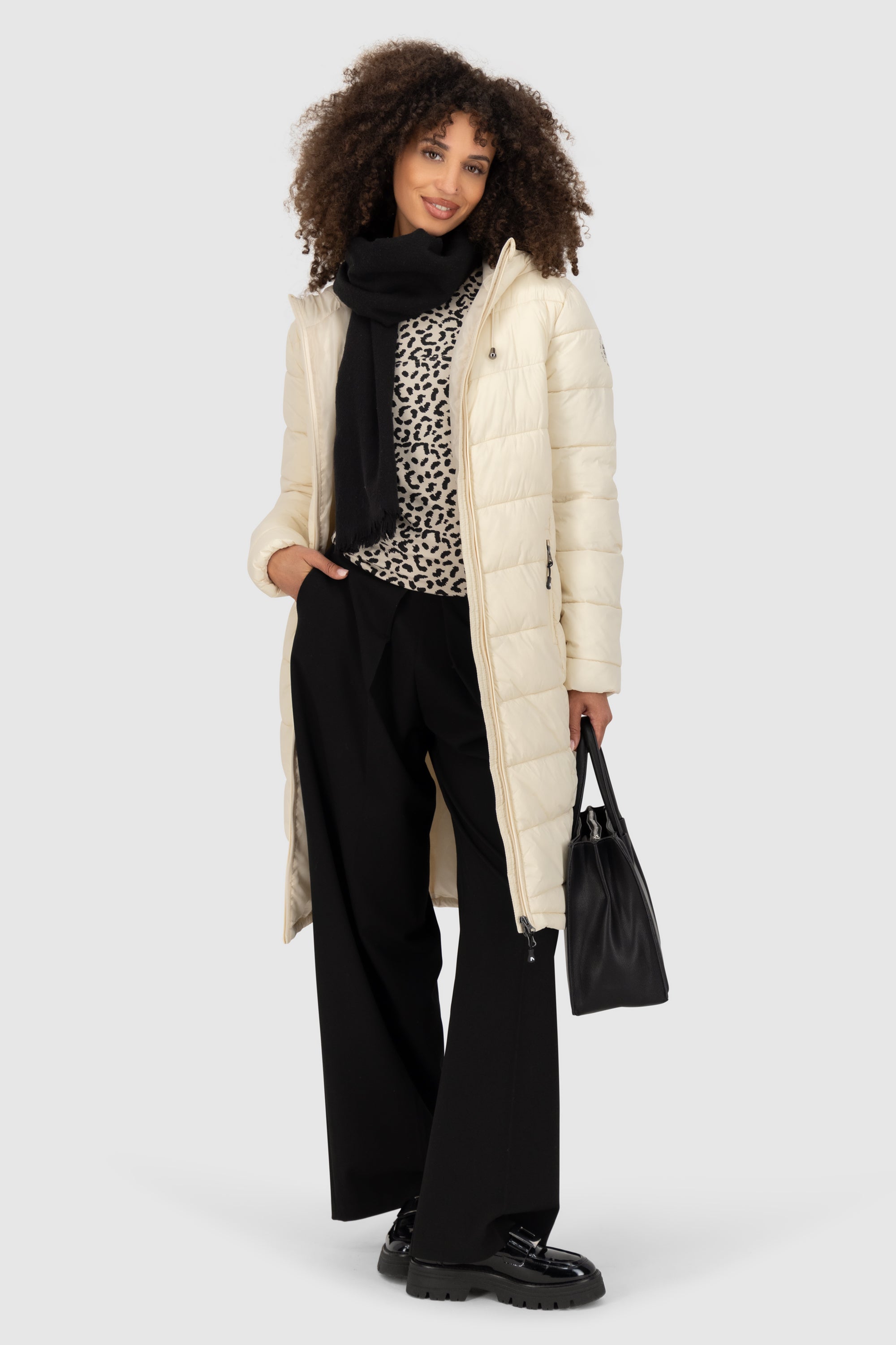 FrancesAK A Puffer Coat Short Beige