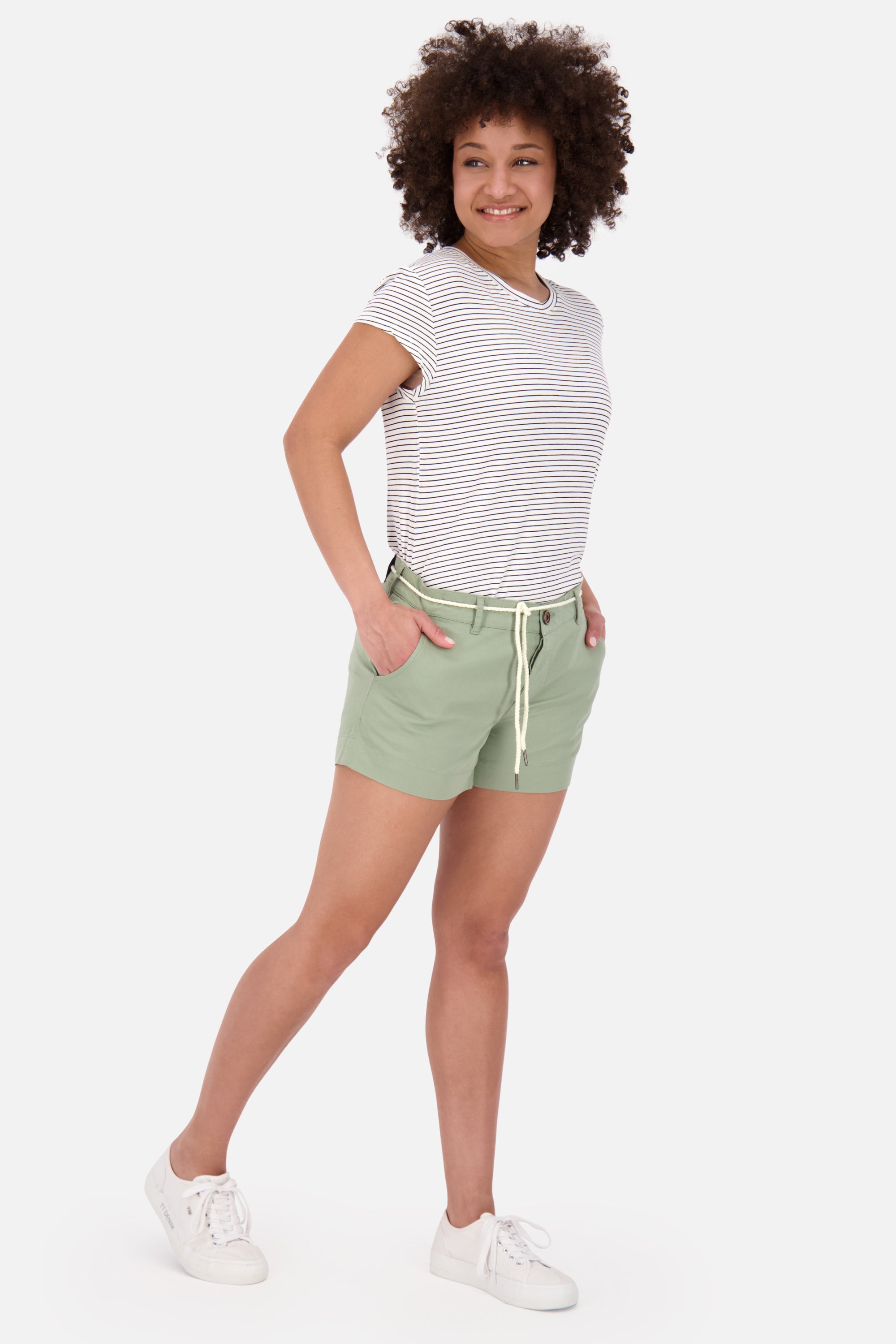 Damen Sommer Shorts: JuleAK A von Alife and Kickin Grün