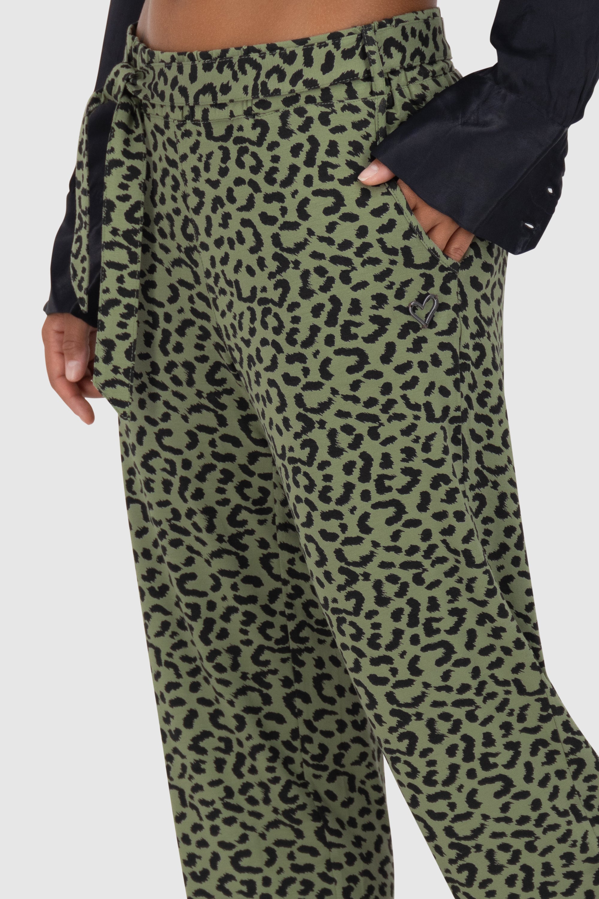 AliceAK B Pants Grün