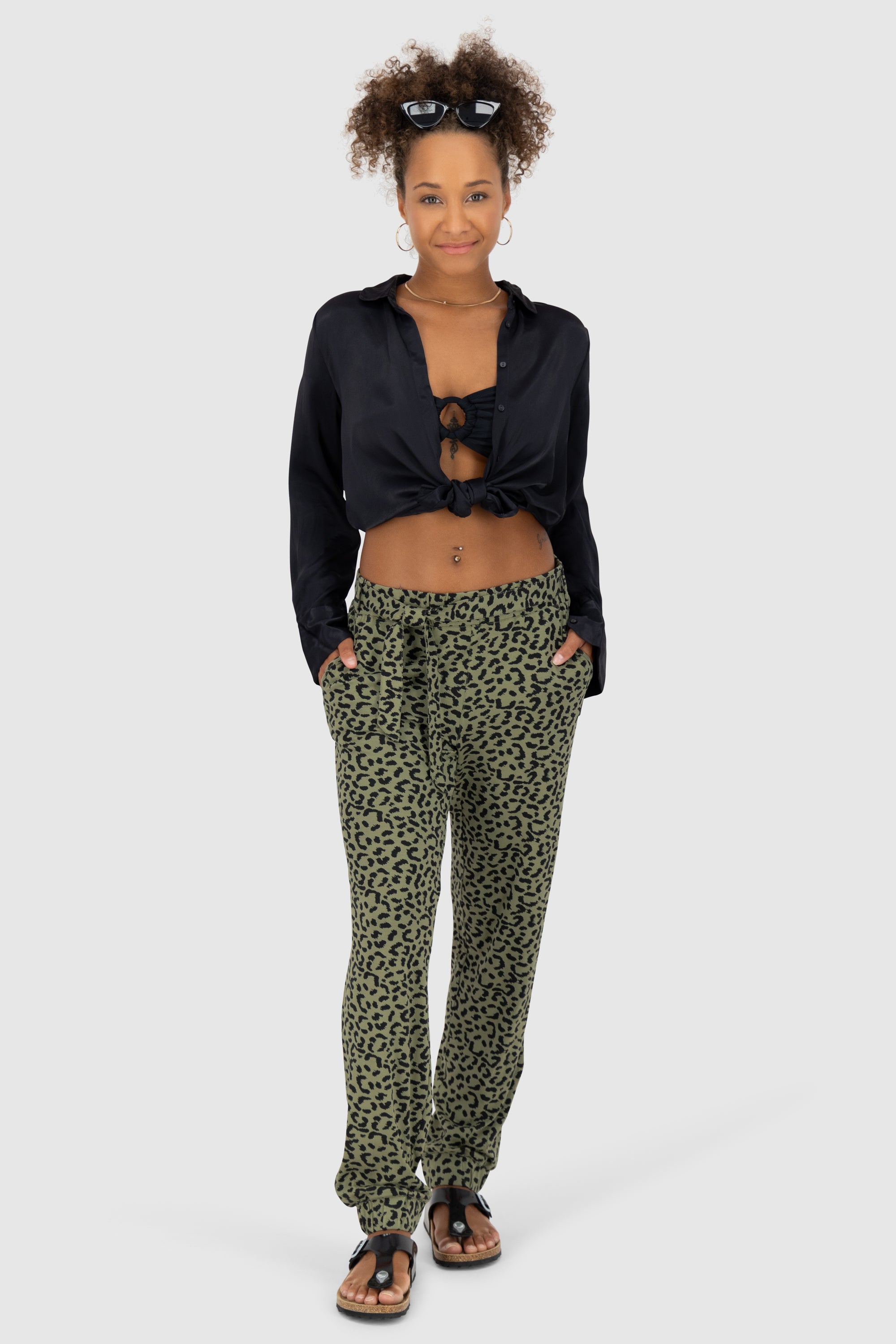 AliceAK B Pants Grün