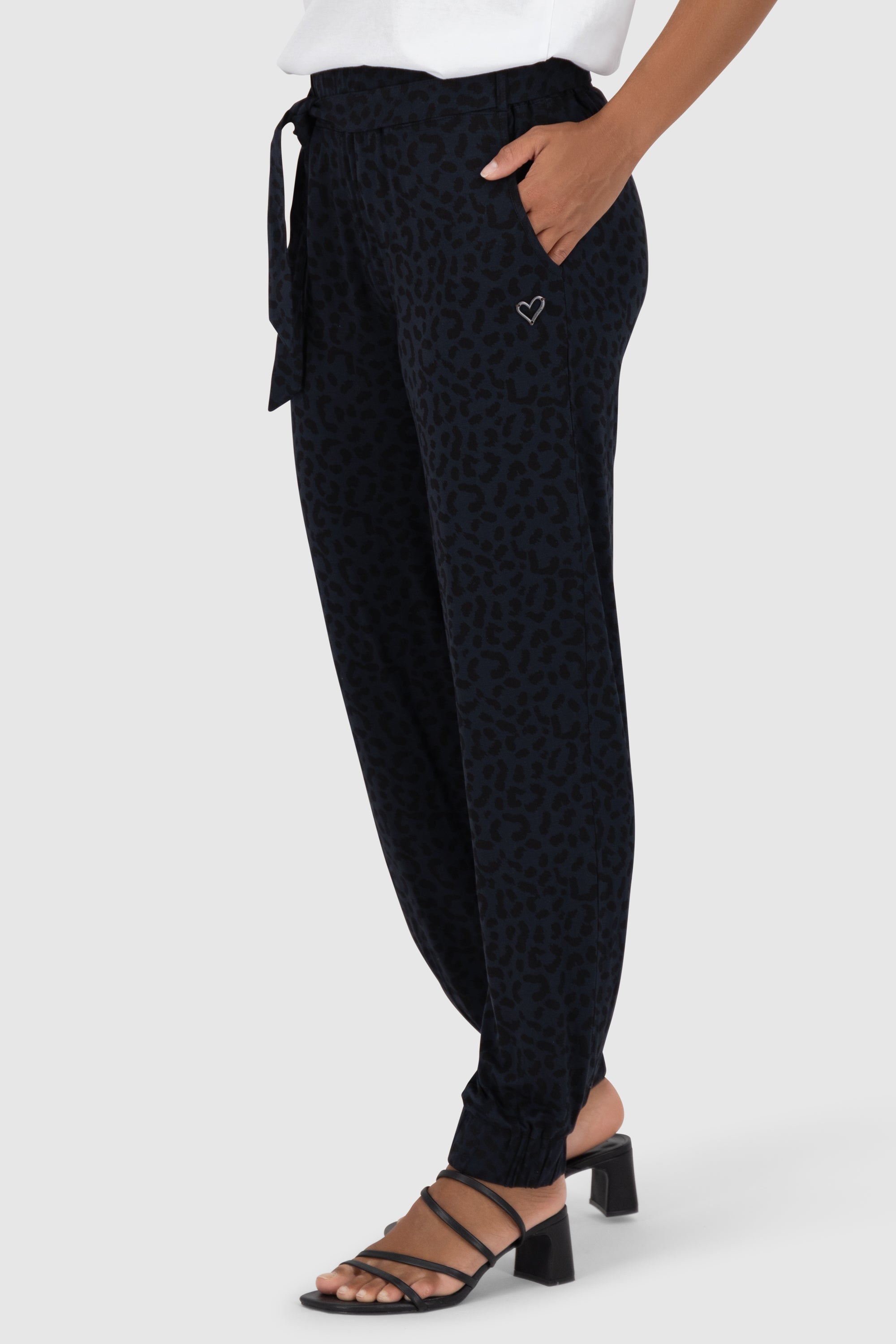 AliceAK B Pants Schwarz