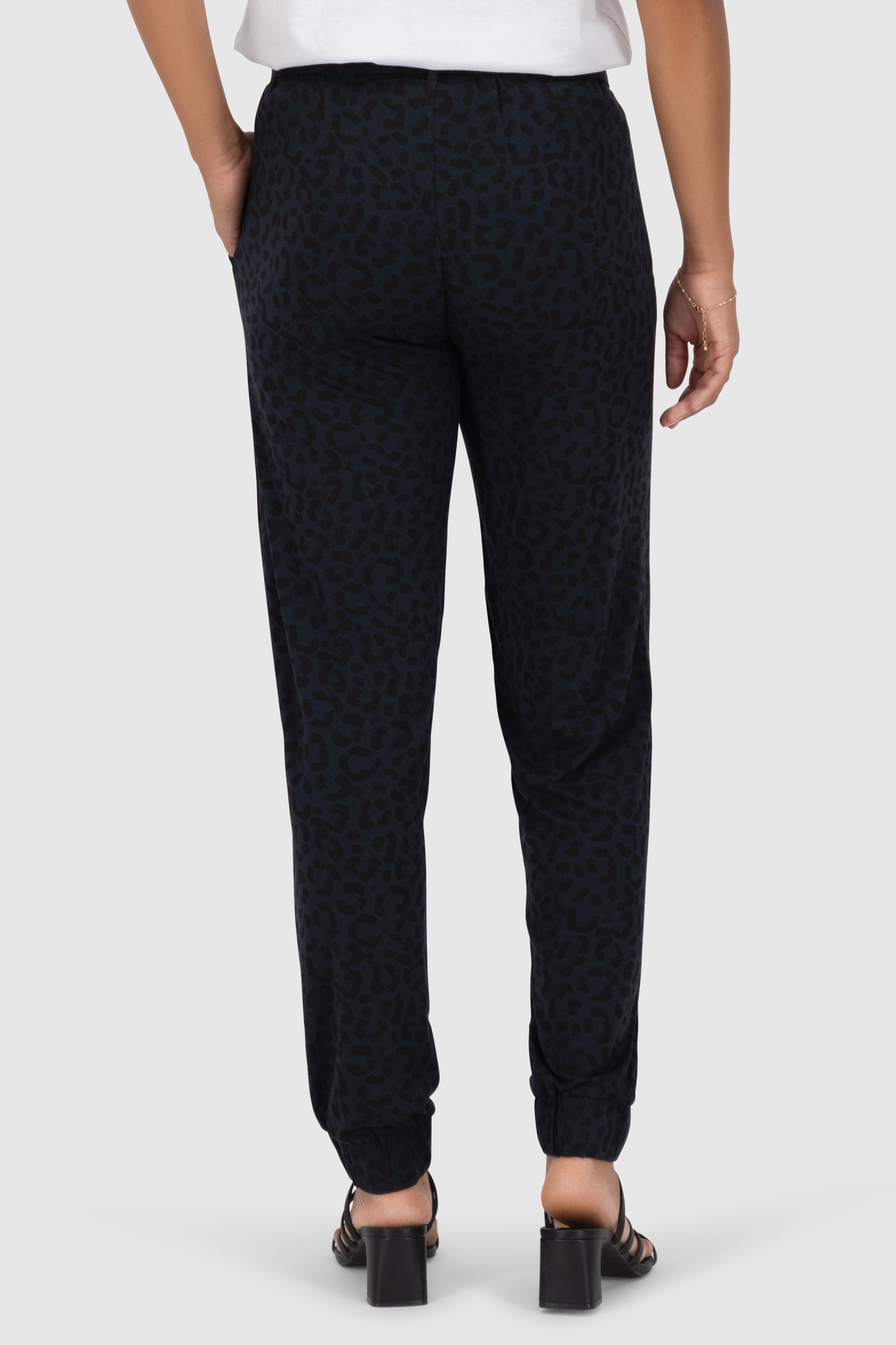 AliceAK B Pants Schwarz
