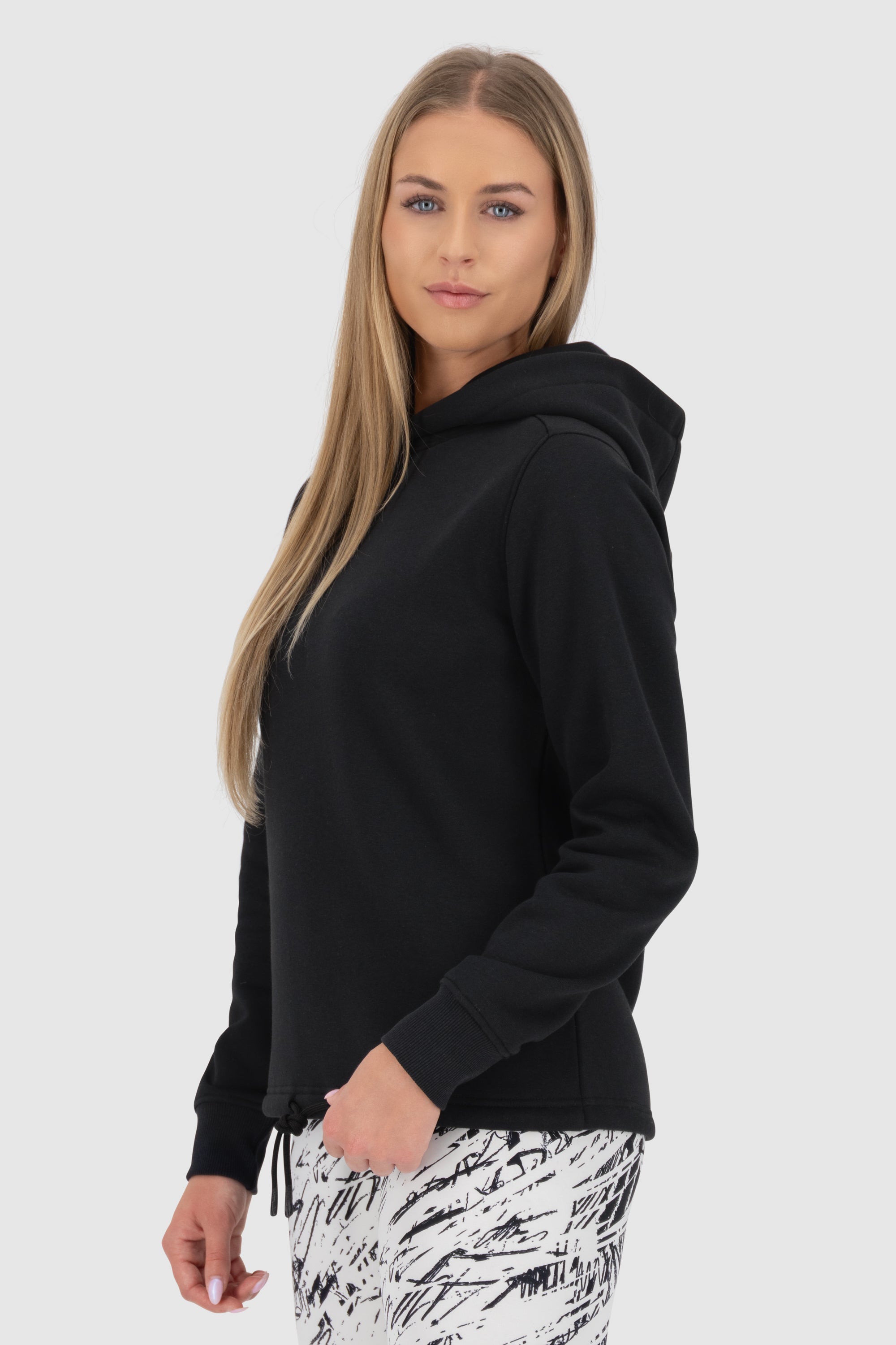 DunjaAK A Hoodie Schwarz