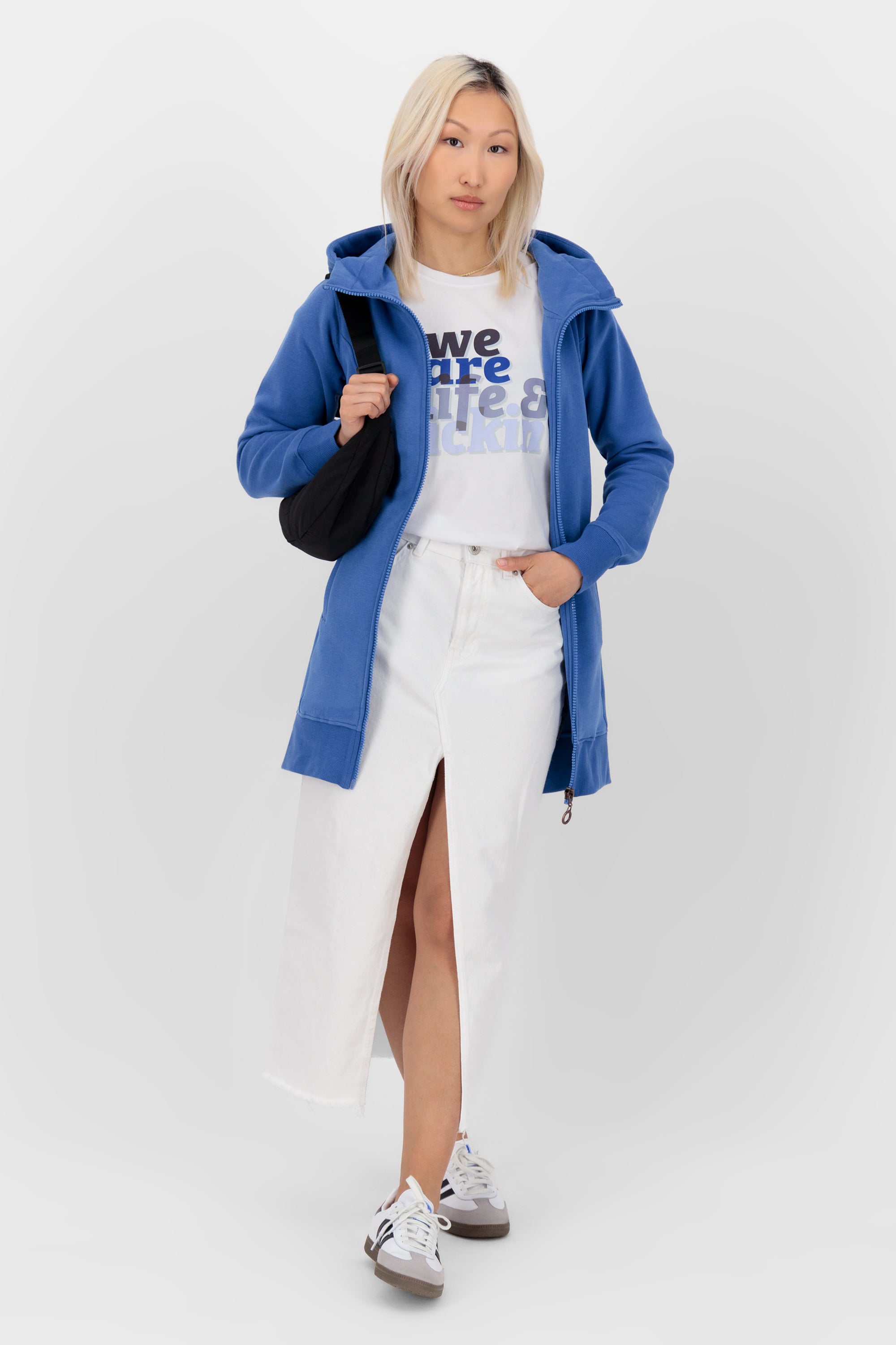 BernadetteAK A Sweat Jacket Blau