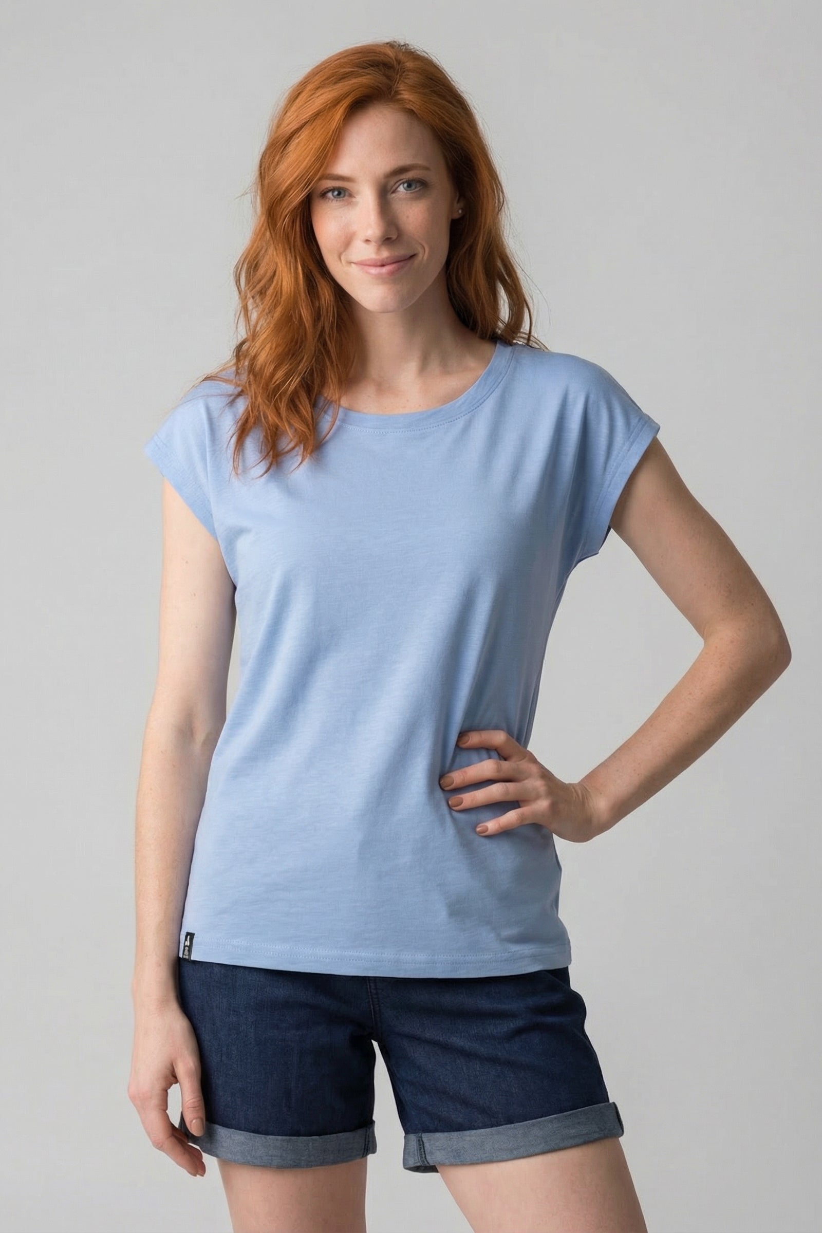 SigridAK P Shirt We are Alife vertical Hellblau