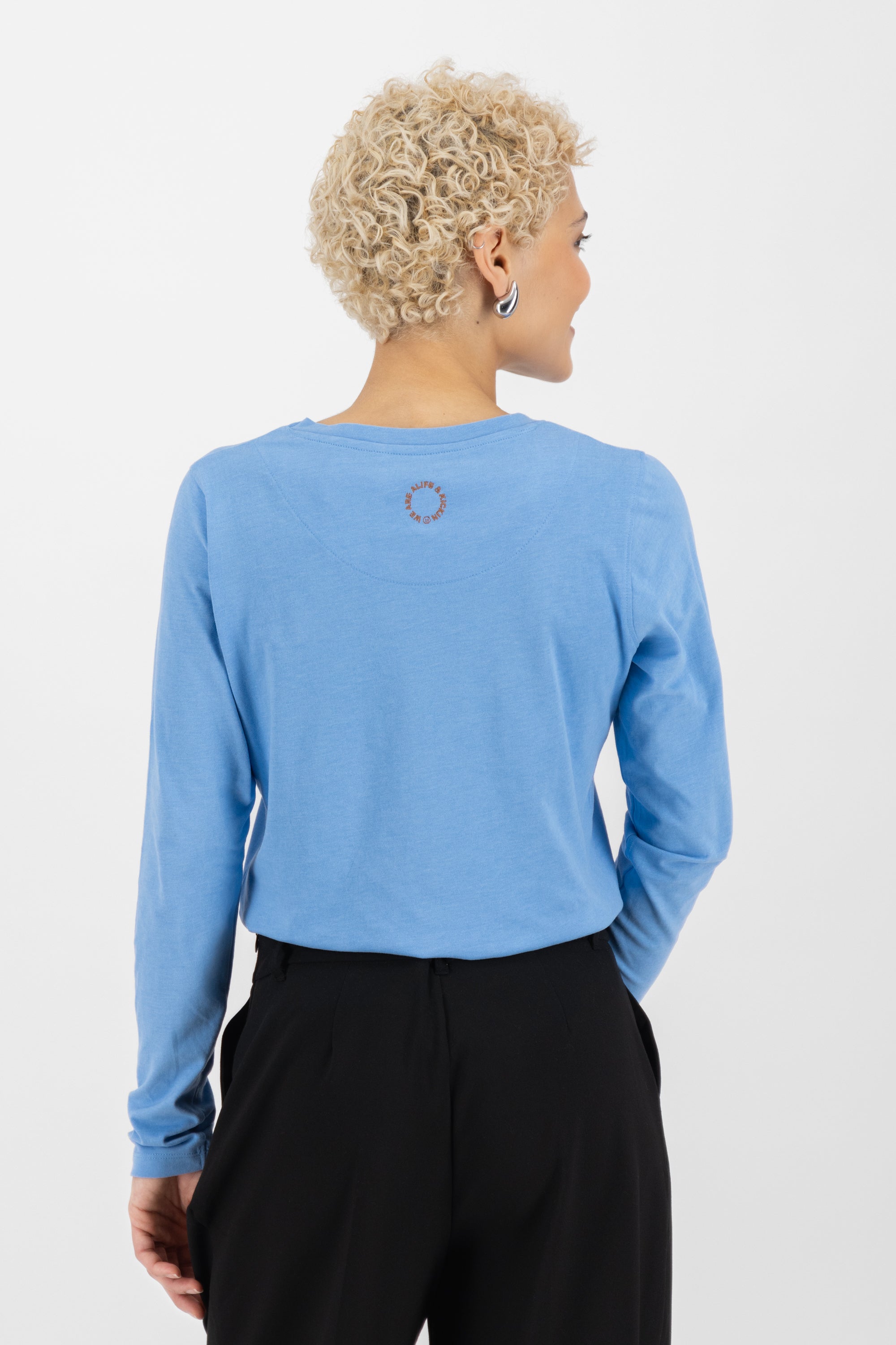 Sportlich feminin - Damen Longsleeve LeaAK A Blau