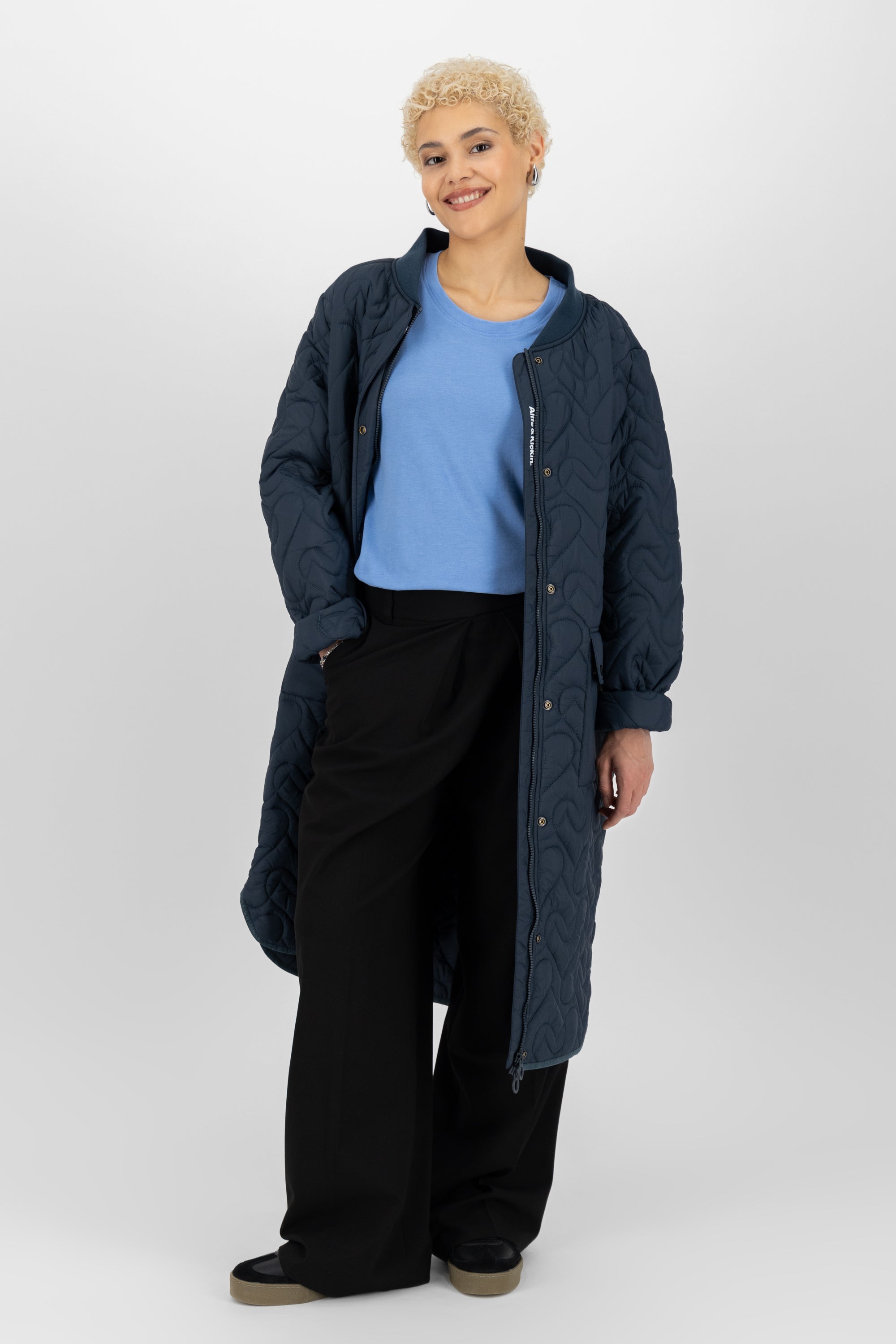 Sportlich feminin - Damen Longsleeve LeaAK A Blau