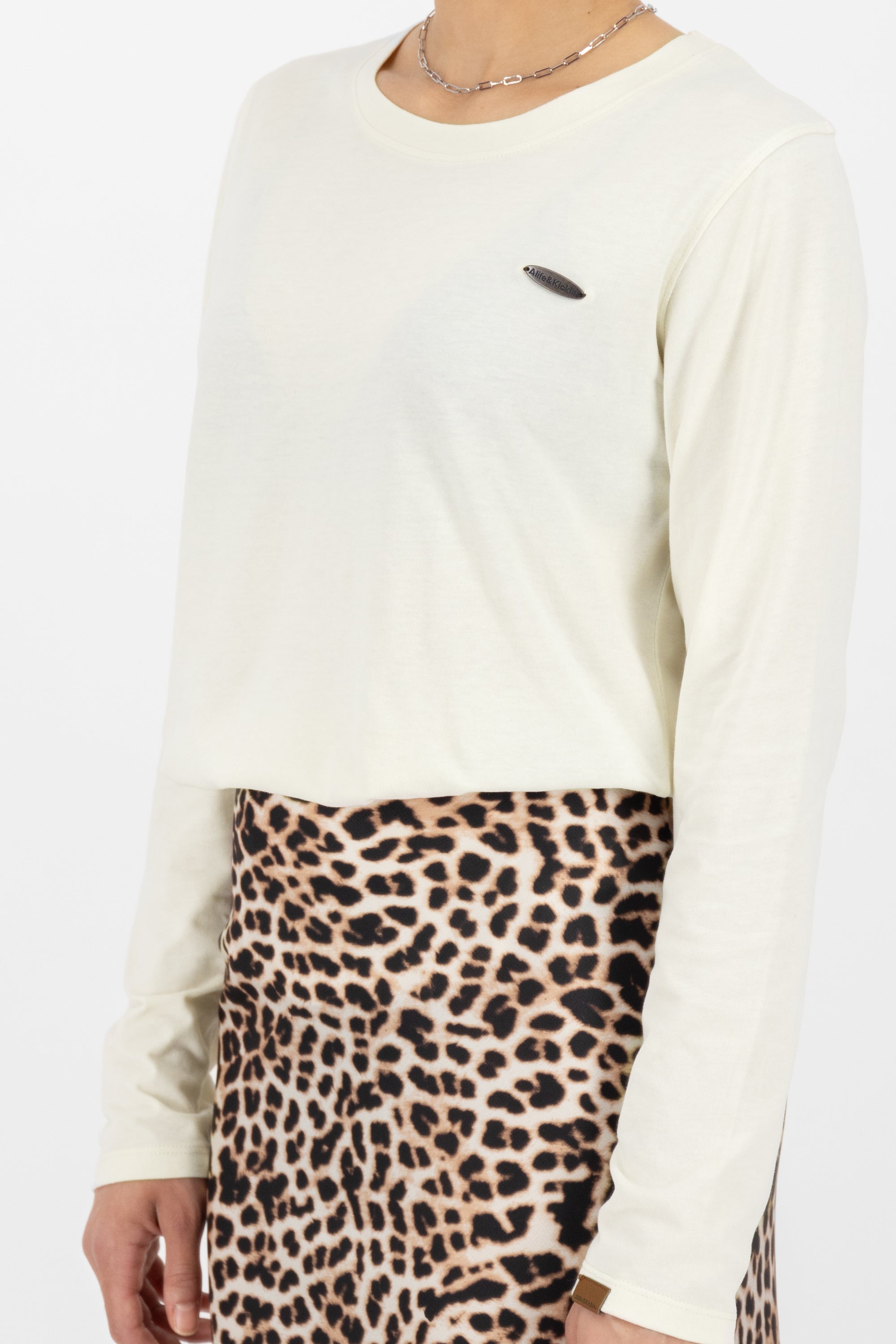 Sportlich feminin - Damen Longsleeve LeaAK A Beige