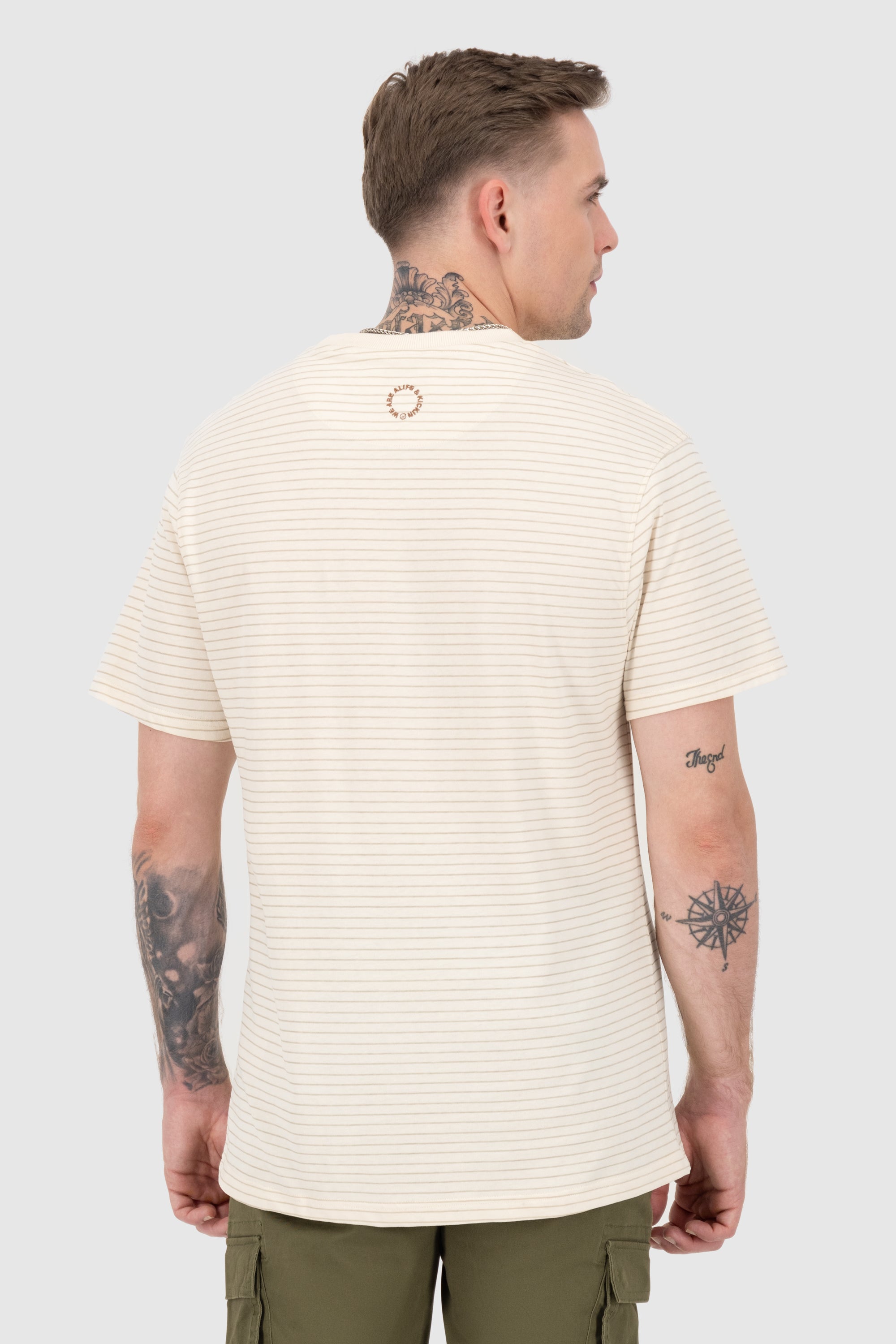 NicAK Z Shirt Beige