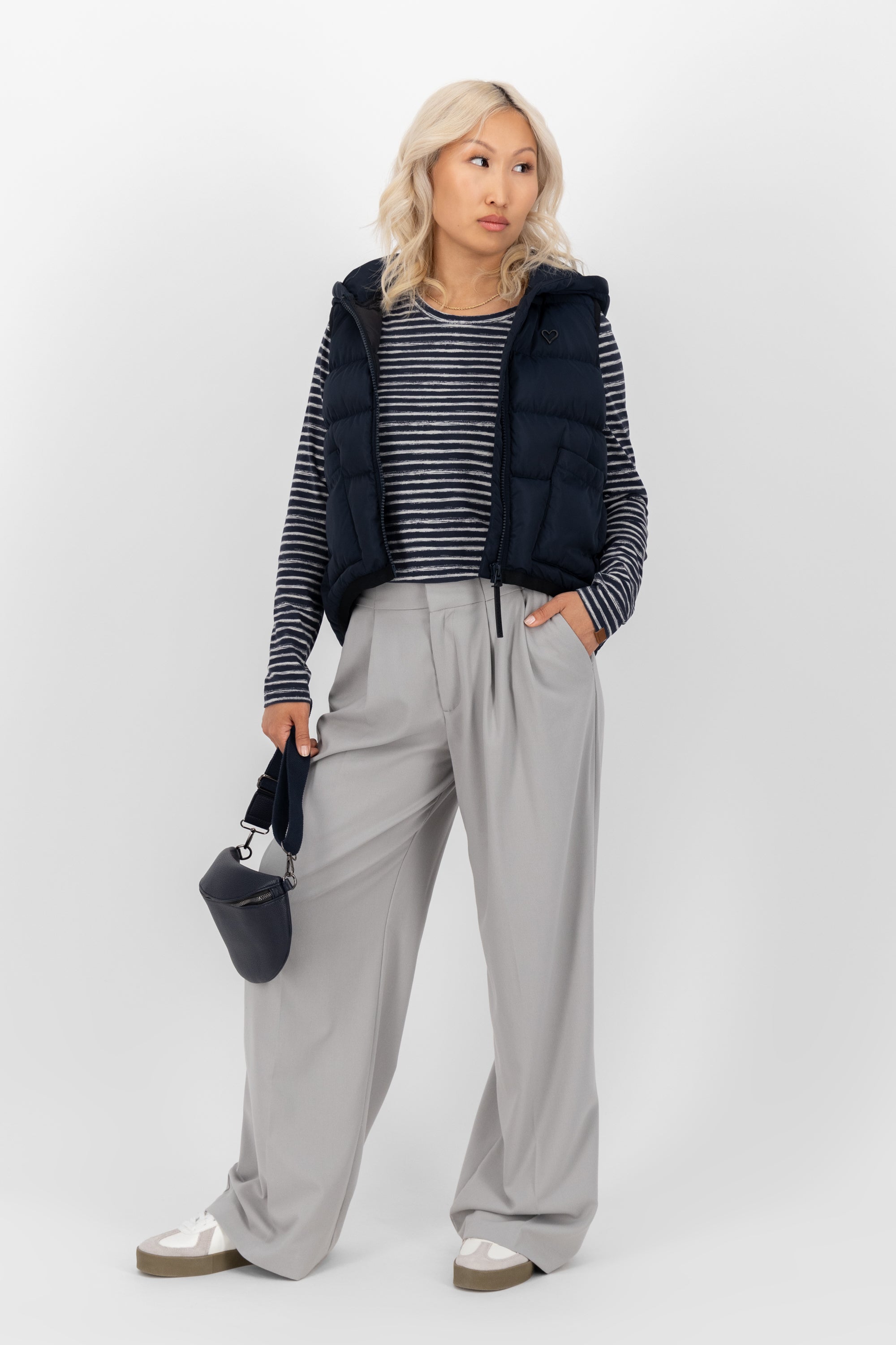 LeaAK Z Longsleeve - Streifen-Look für modebewusste Frauen Dunkelblau