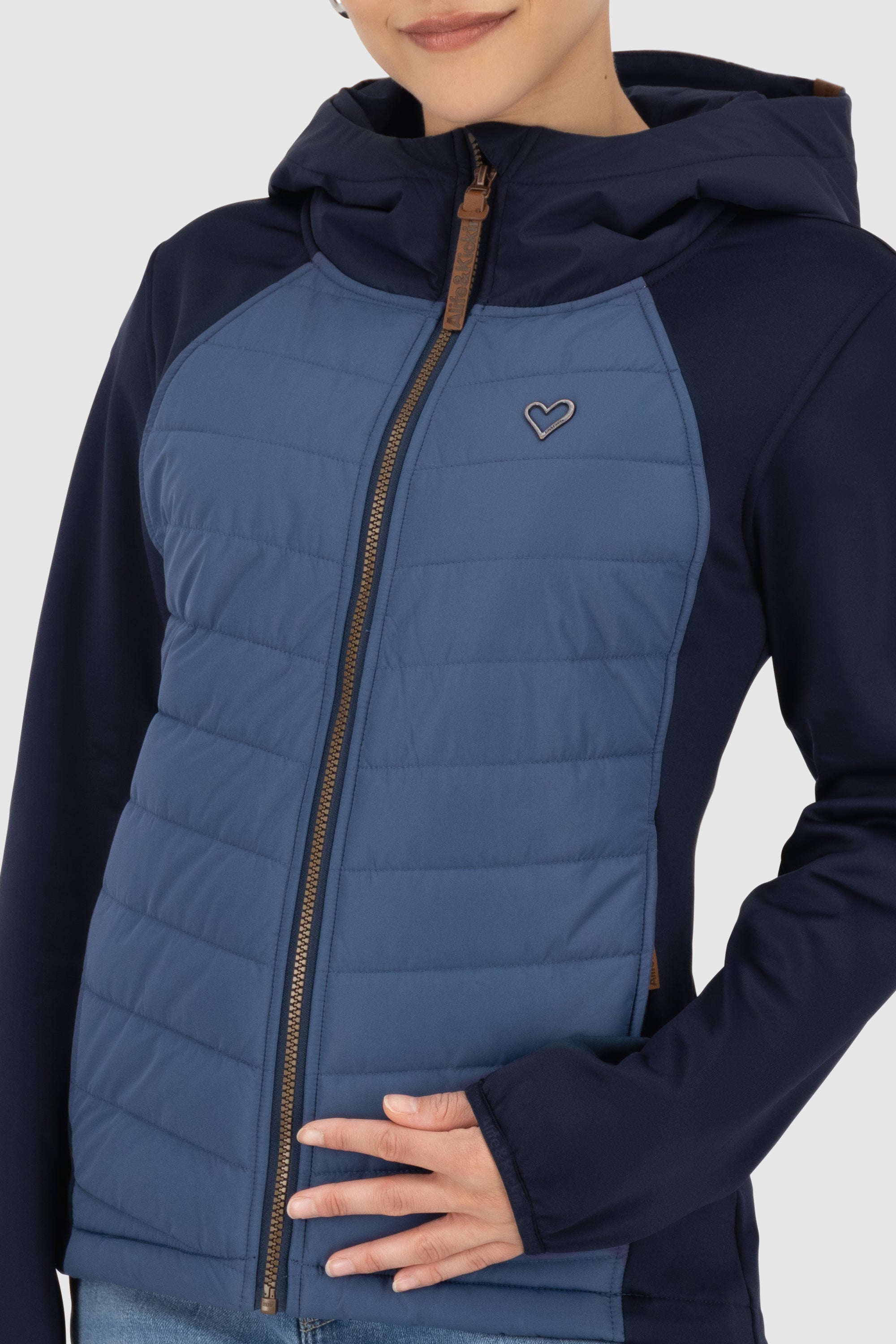 SoleneAK A von Alife and Kickin - Hybridjacke mit vielen Funktionen für Damen Dunkelblau