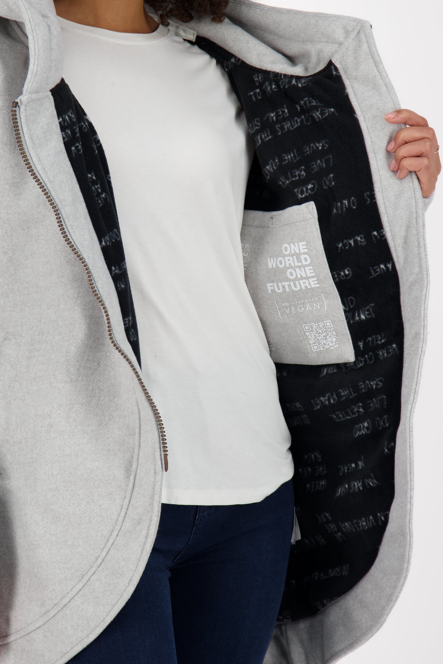 Damen Winterjacke CarlottaAK J - Klassiker von Alife and Kickin Grau