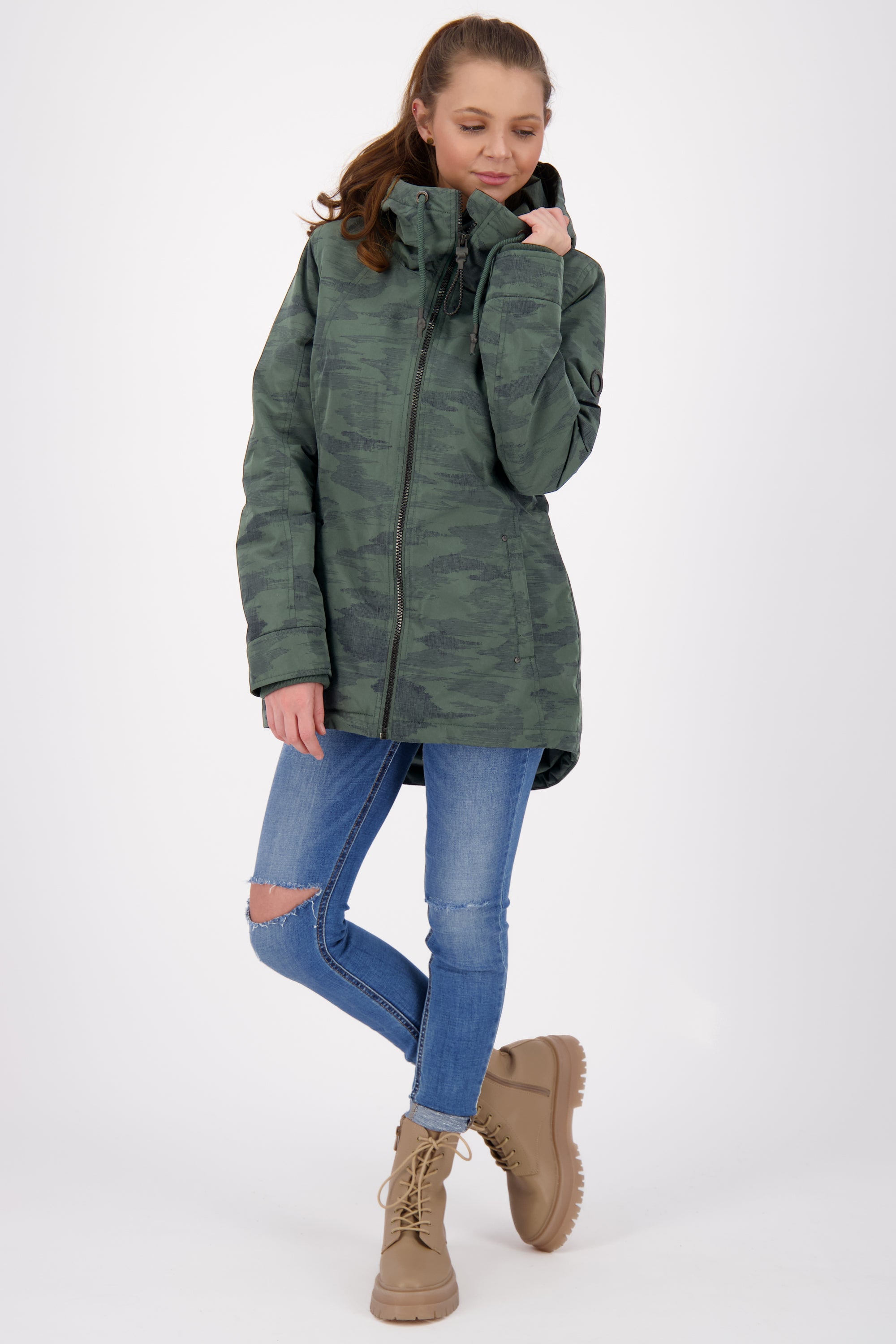 Damenjacke von Alife and Kickin - LilouAK B mit sportivem Design Dunkelgrün