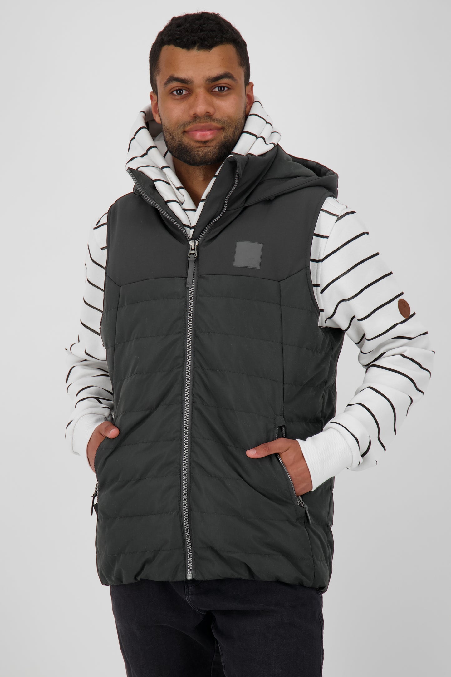Herrenweste BlazeAK - Stylischer Allrounder von Alife and Kickin Schwarz