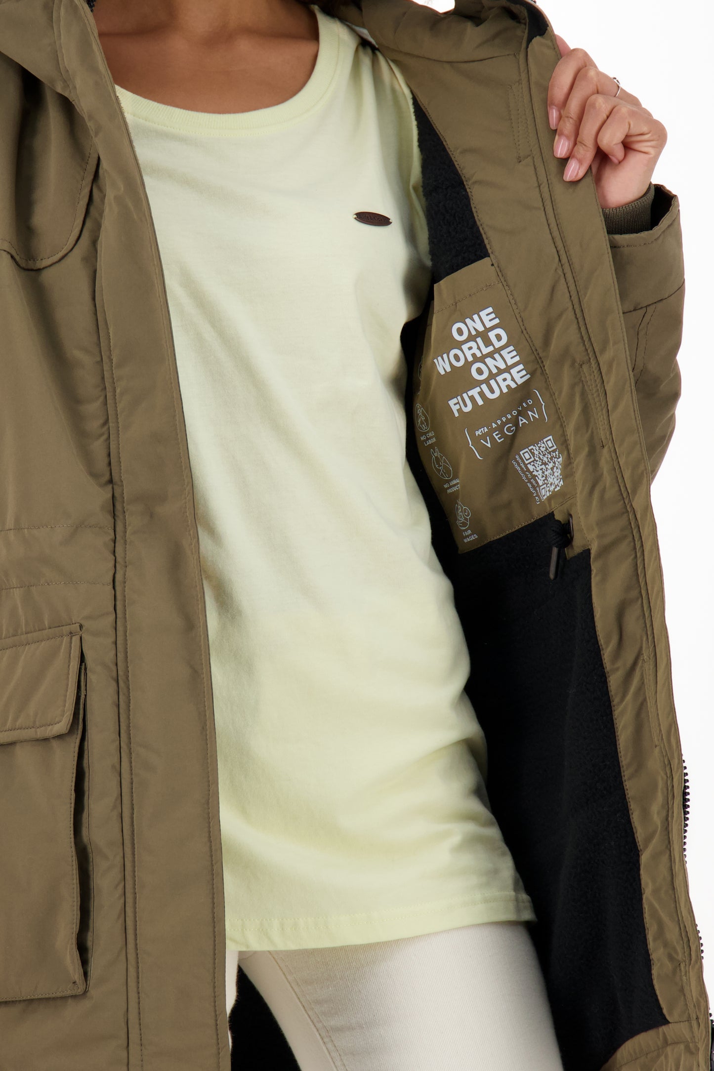 CharlizeAK A - Damen Winterjacke von Alife and Kickin Dunkelgrün