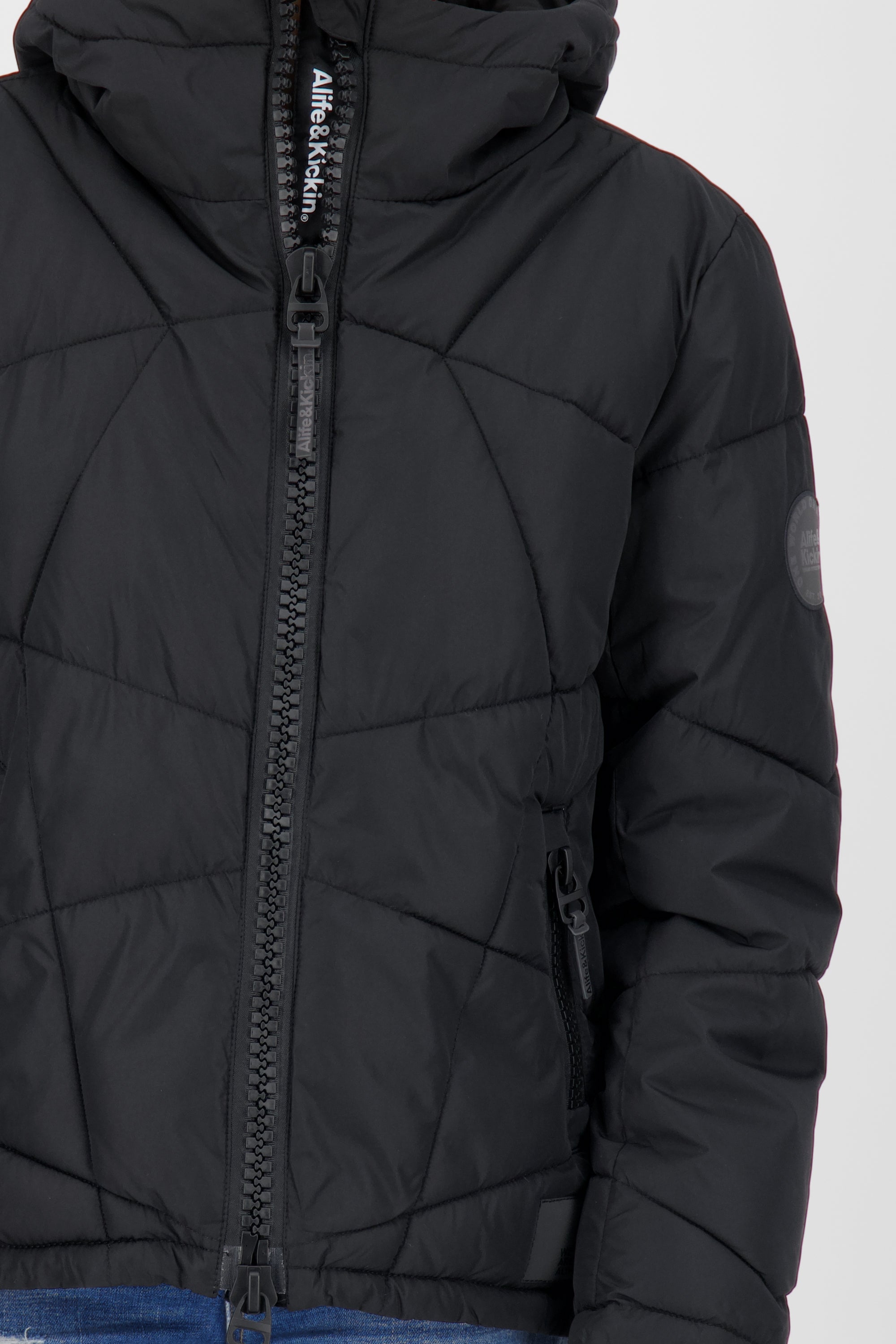 Wattierte Damenjacke KasandraAK A - Perfekt für den Winter und kühle Abende Schwarz