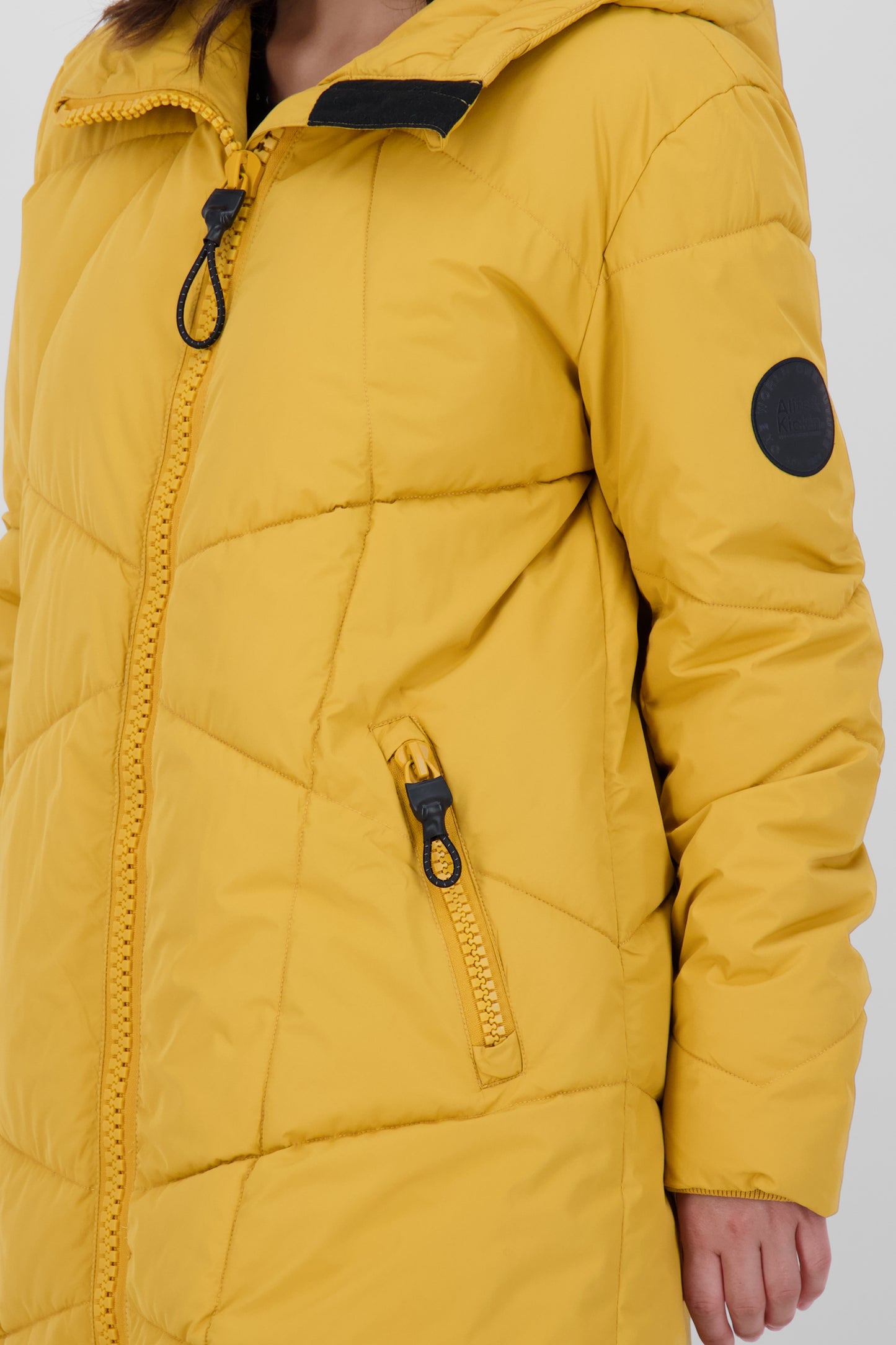 KasiaAK A - Moderne Steppjacke für Damen von Alife and Kickin Braun
