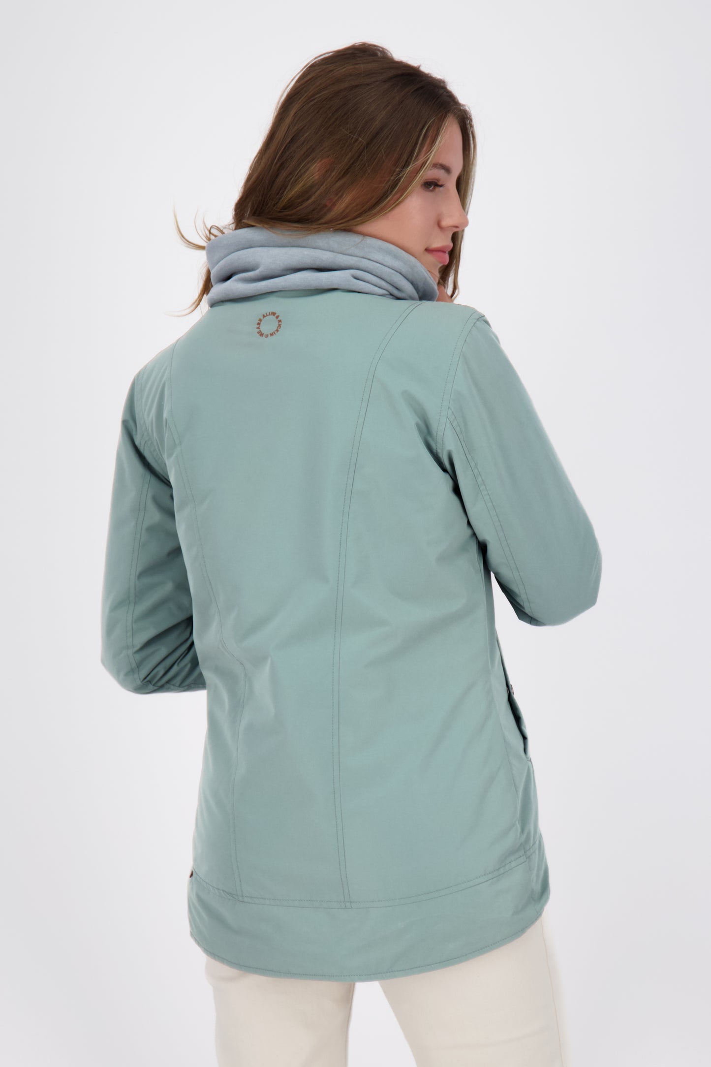 Kurze Damenjacke KikiAK A von Alife and Kickin - Stylish und warm zugleich Grau