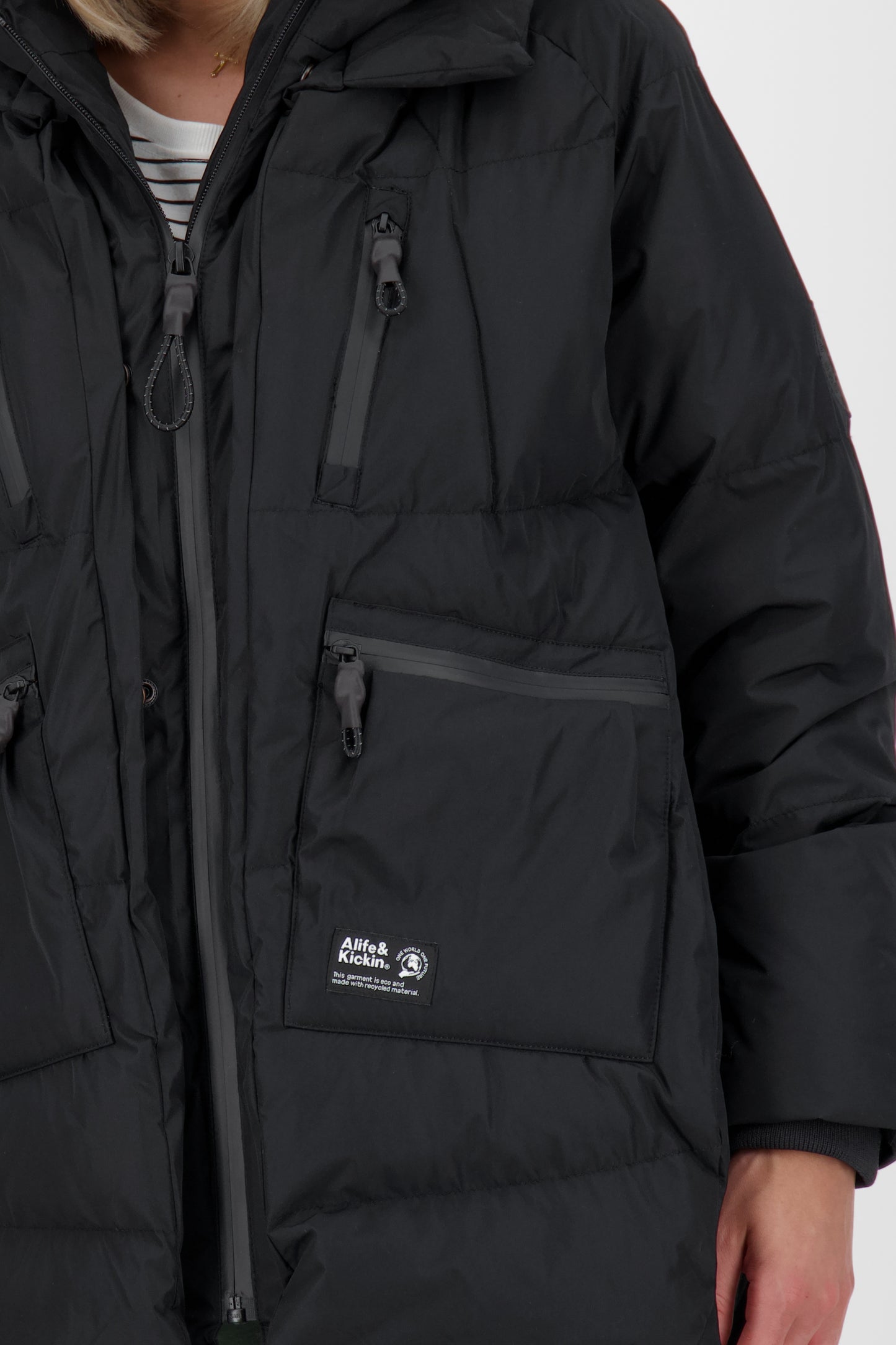 Winterjacke RachelAK A - Funktionalität trifft auf Fashion-Statement Schwarz