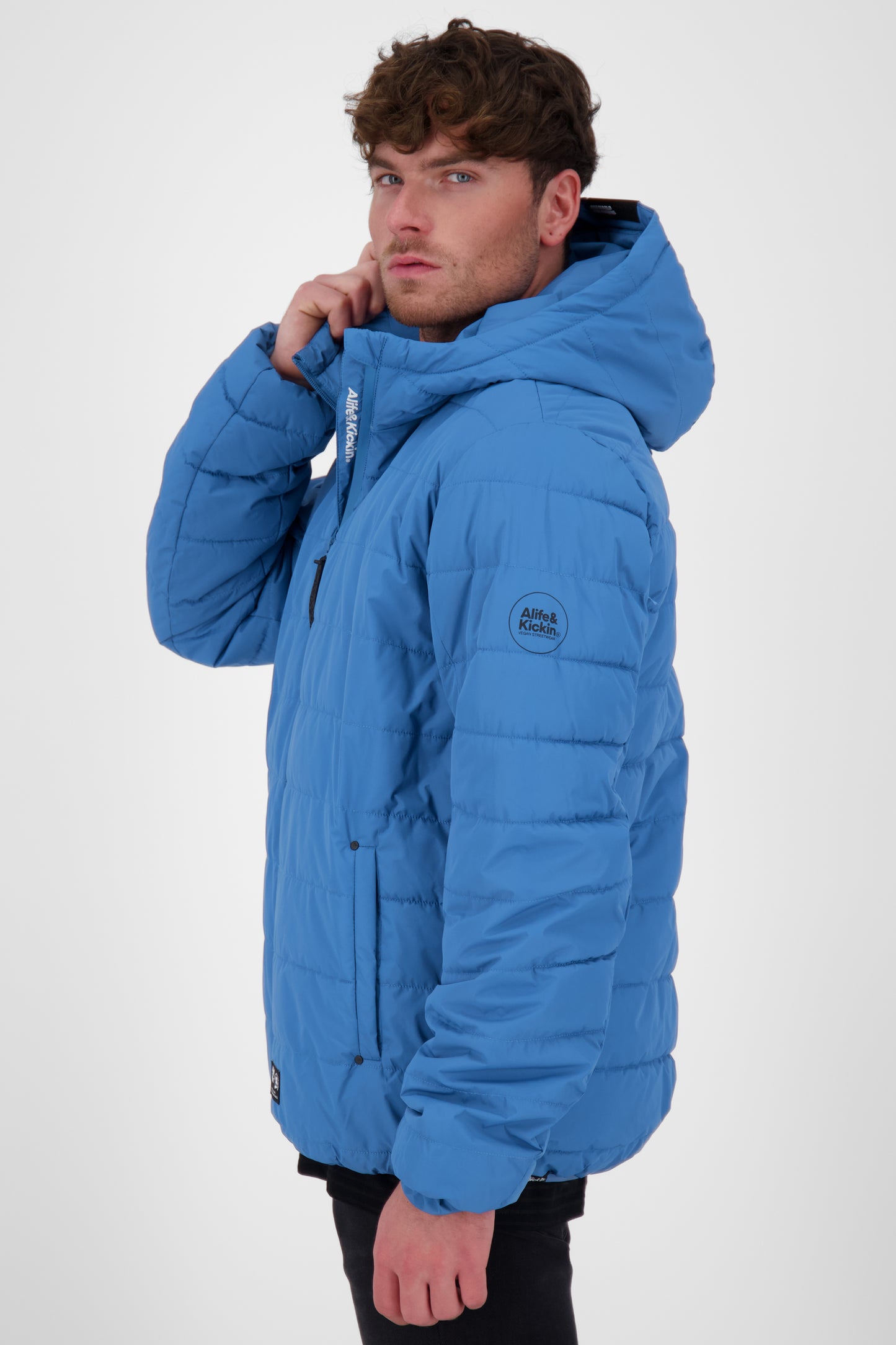 Sportliche Herrenjacke Mr WhiteAK B - zuverlässiger Schutz bei Wind und Wetter Blau
