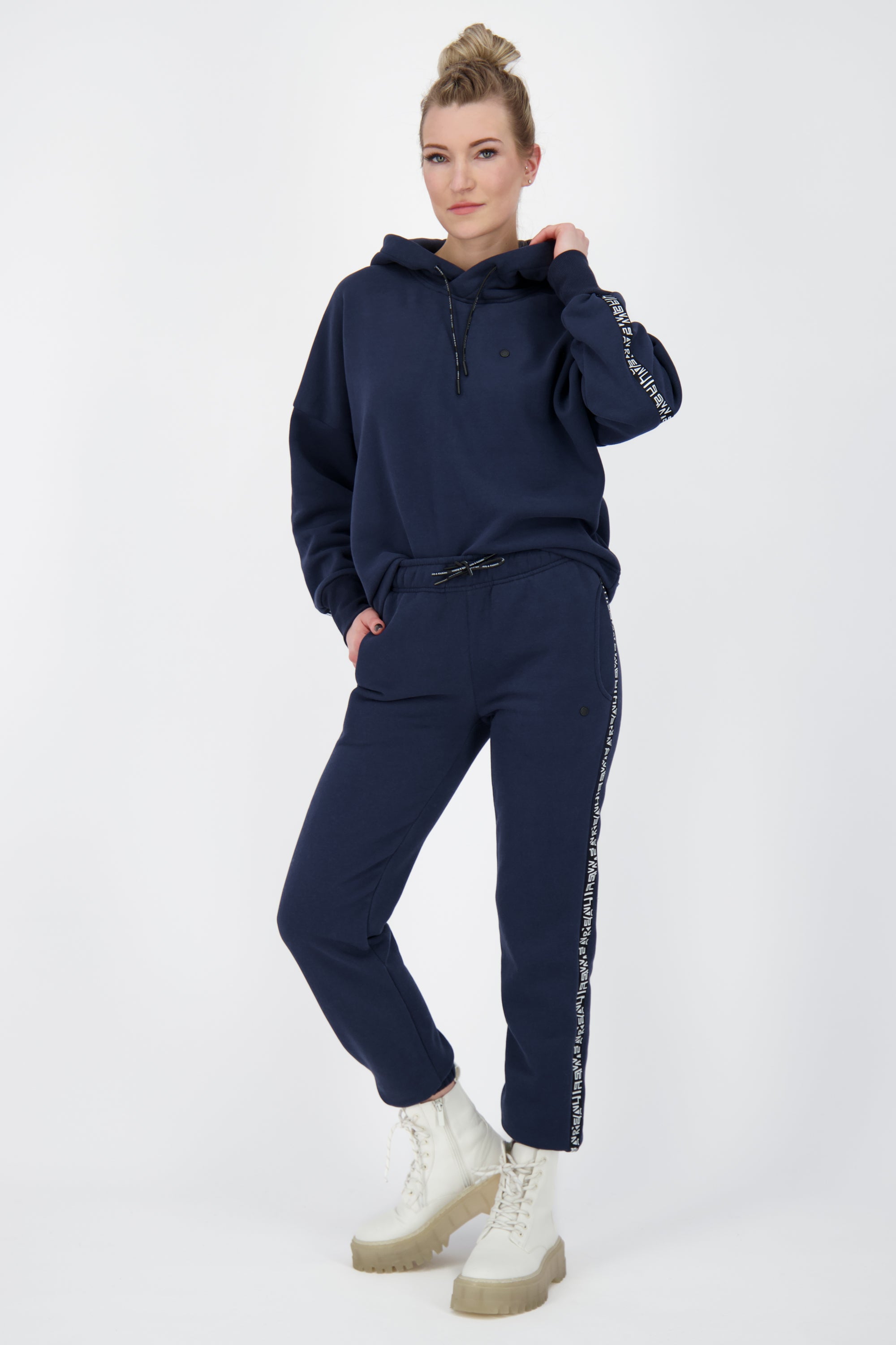 Bequeme MonaAK A Jogginghose für Damen Dunkelblau