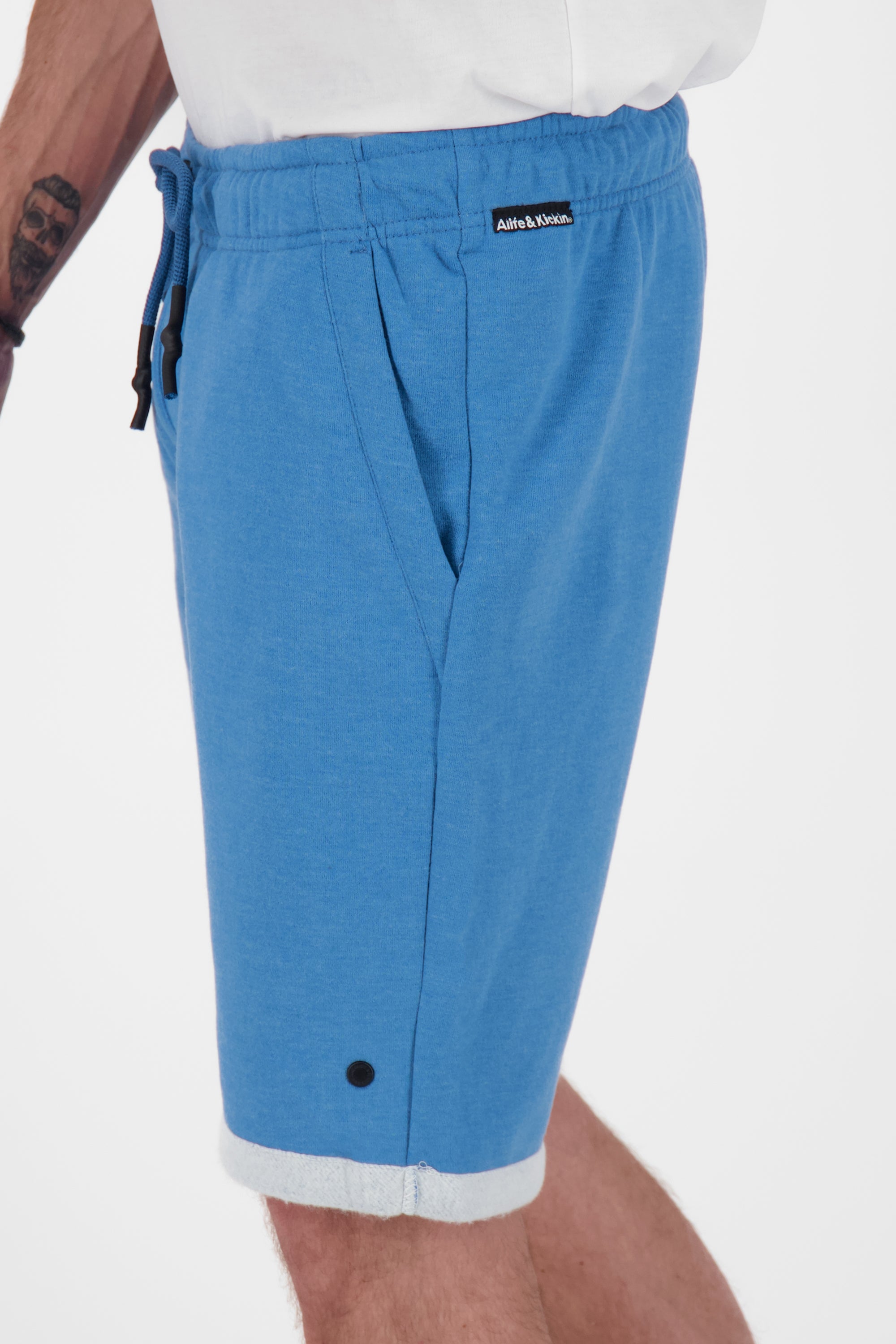 JumperAK A Herrenshorts - bequemer und stylischer Look für Herren Blau