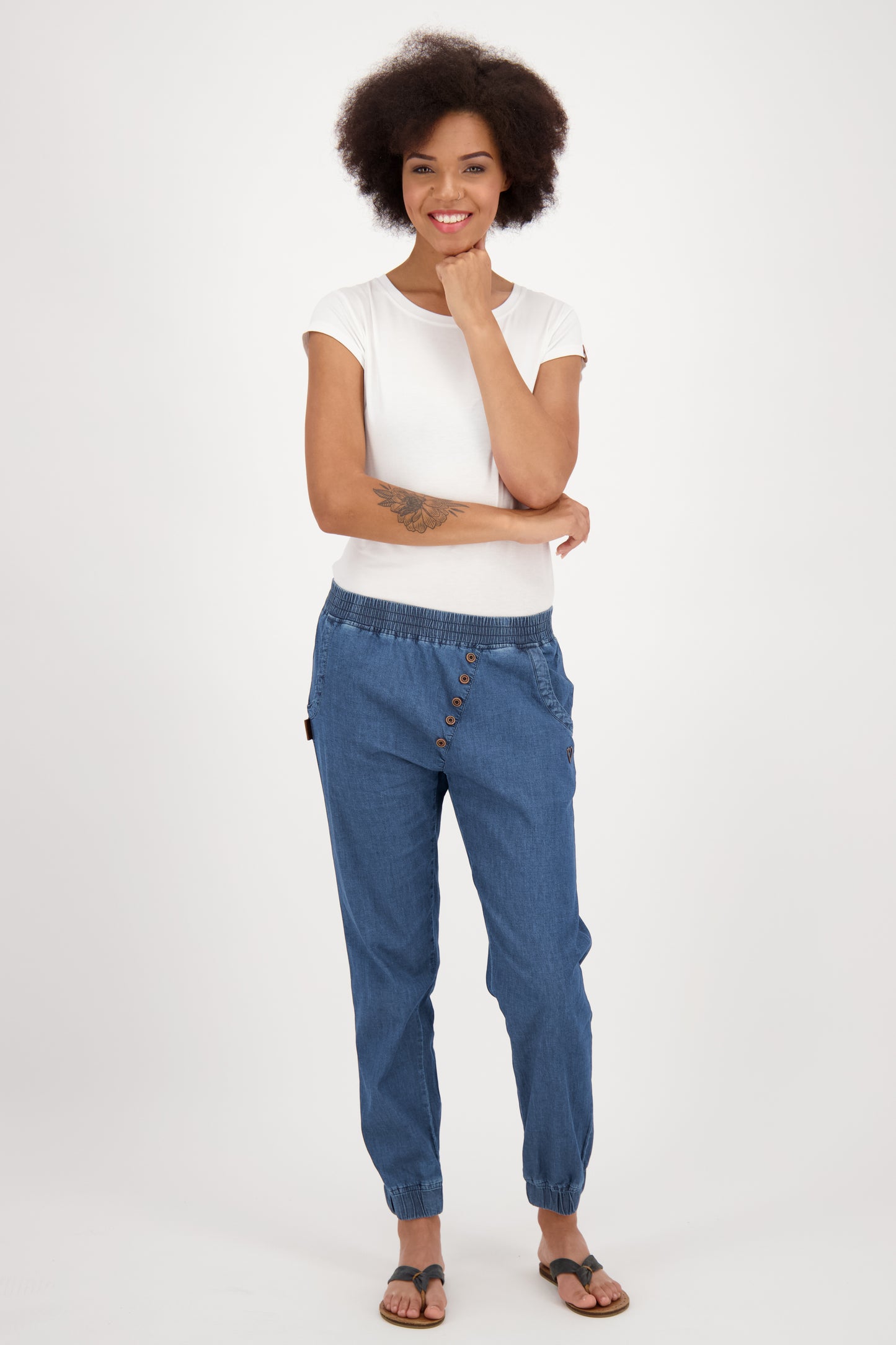Cooler Denim-Look für Damen - Die Hose AlexisAK DNM Dunkelblau