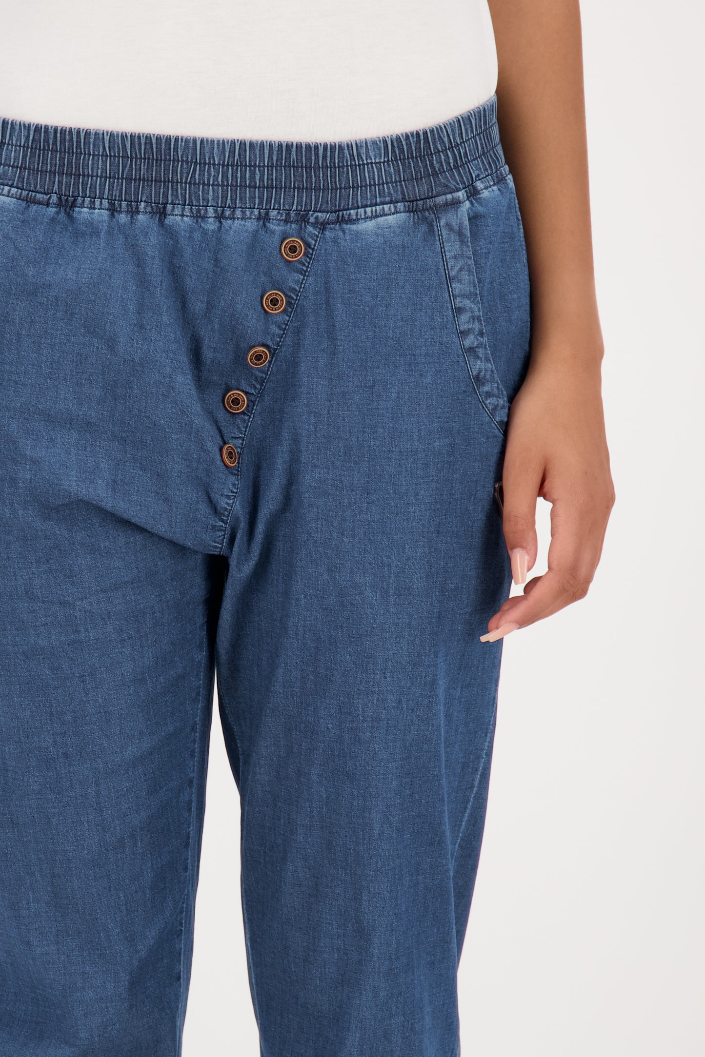 Cooler Denim-Look für Damen - Die Hose AlexisAK DNM Dunkelblau