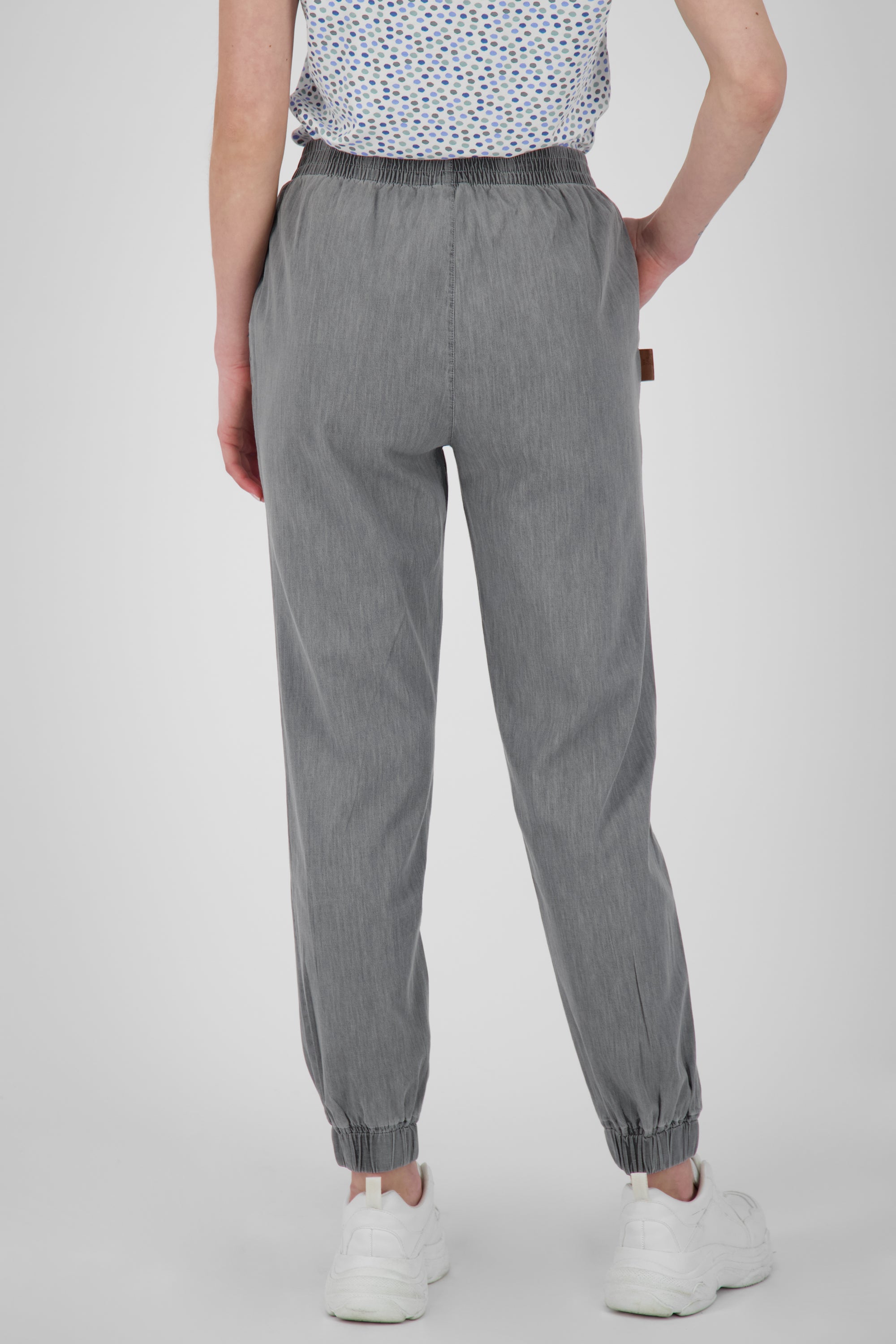 AliciaAK DNM A - Bequeme Damenhose mit individuellem Look Grau