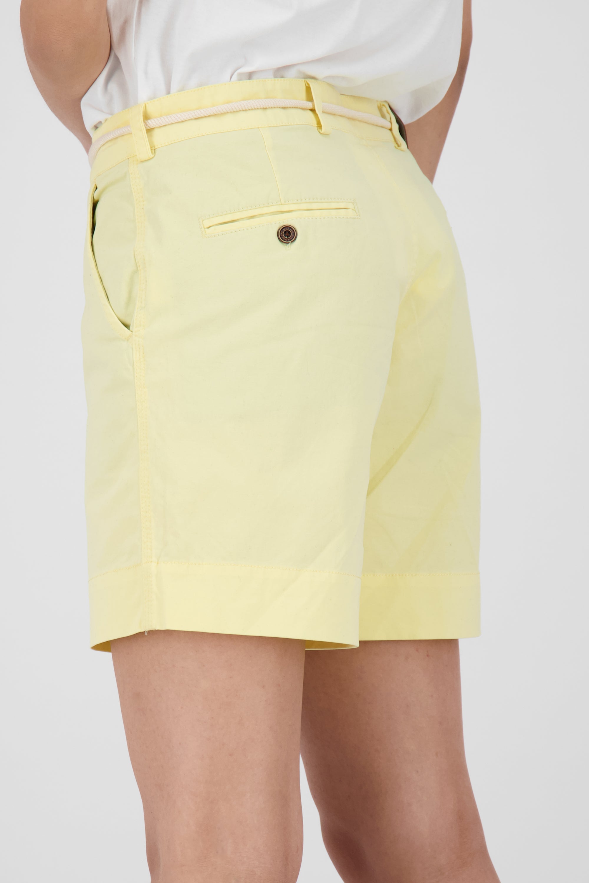 Damen-Shorts JuleAK Long für den perfekten Sommer-Look Gelb