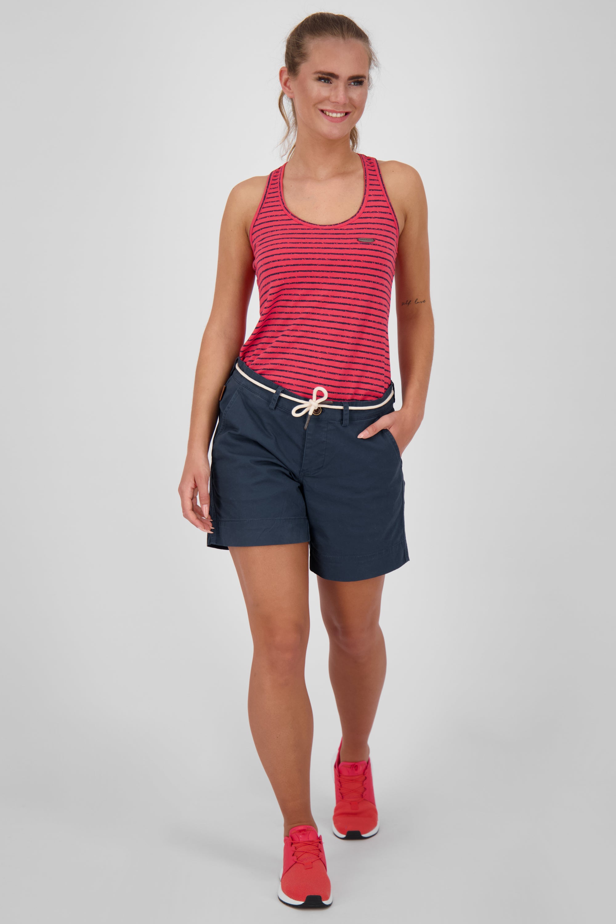 Damen-Shorts JuleAK Long für den perfekten Sommer-Look Dunkelblau