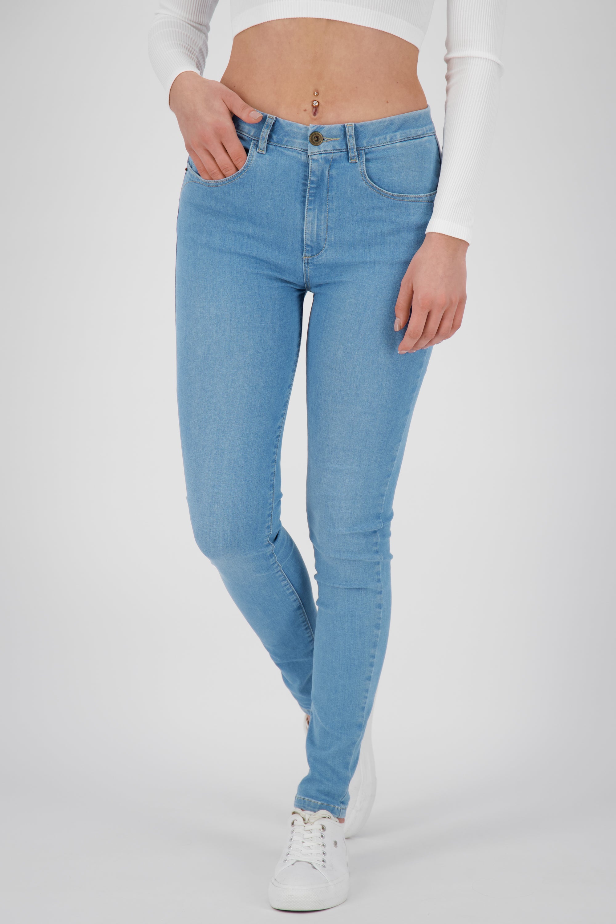 Modisch und bequem - Die ChelseaAK A Jeggings für Damen Hellblau