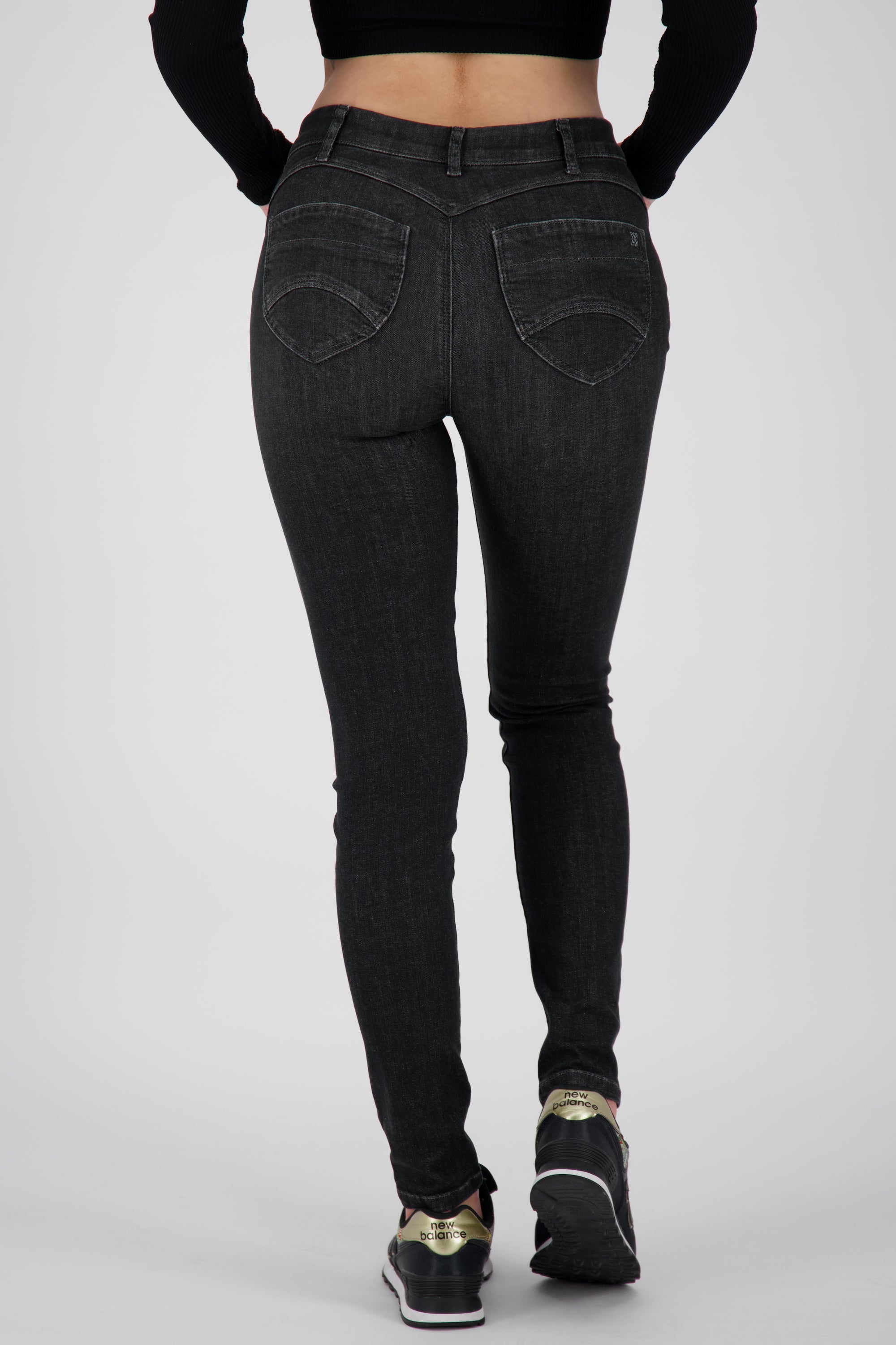 Trendige Damenjeans - ChelseaAK B Skinny Jeans Schwarz
