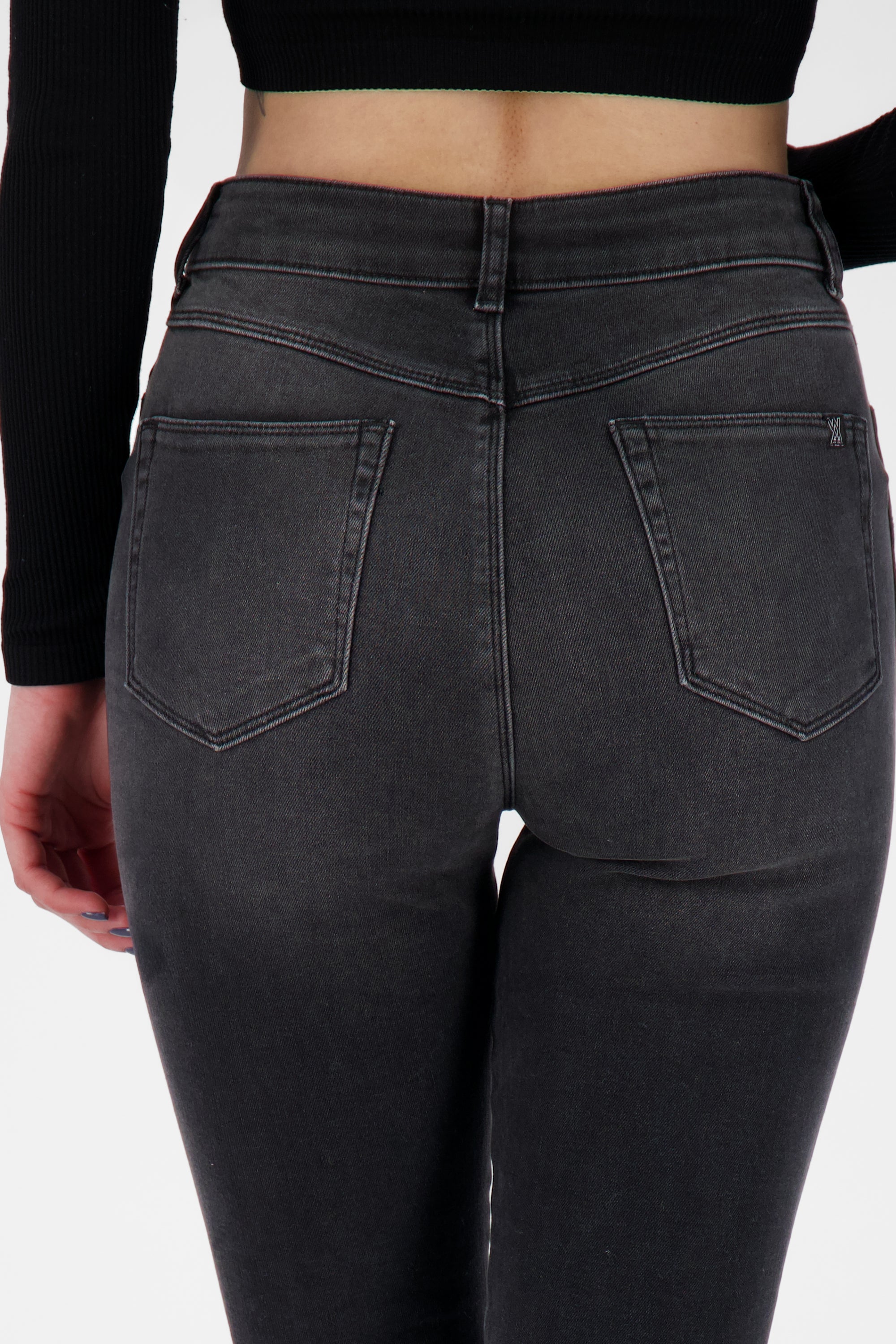 Stylische Damenjeans mit schmaler Beinform - LeonoraAK DNM Q Schwarz