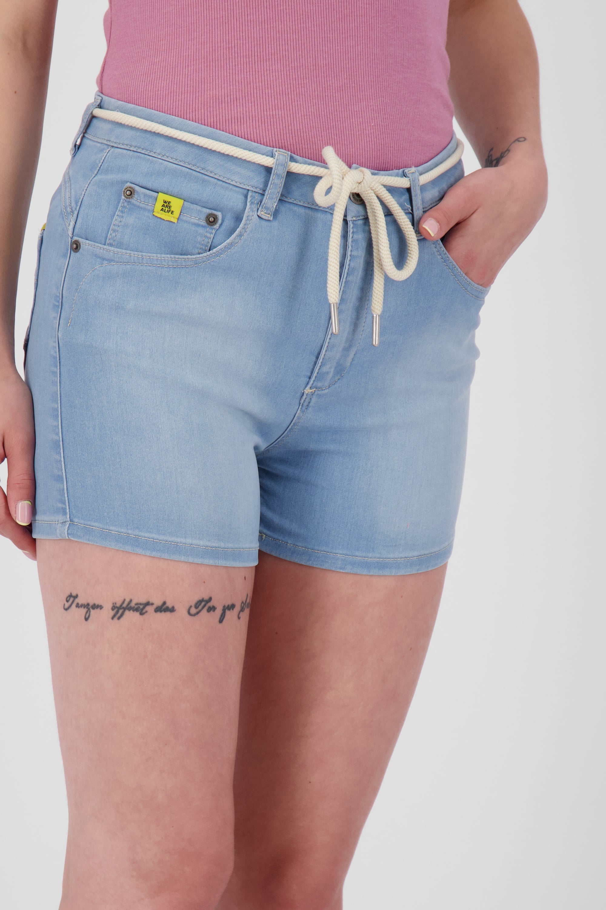 Modische Damen Shorts JanaAK DNM A Hellblau